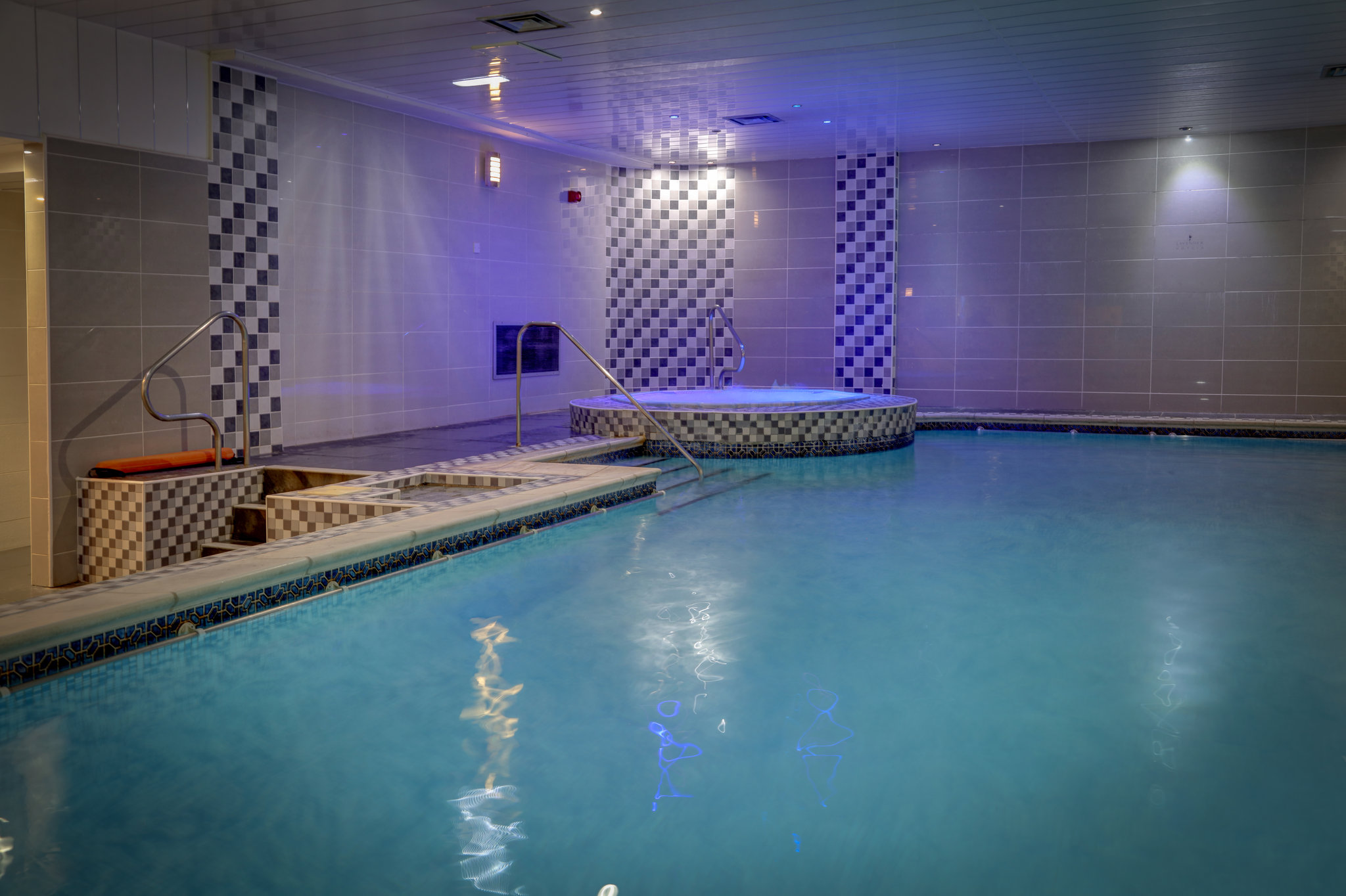 Indoor_swimming_Pool_S