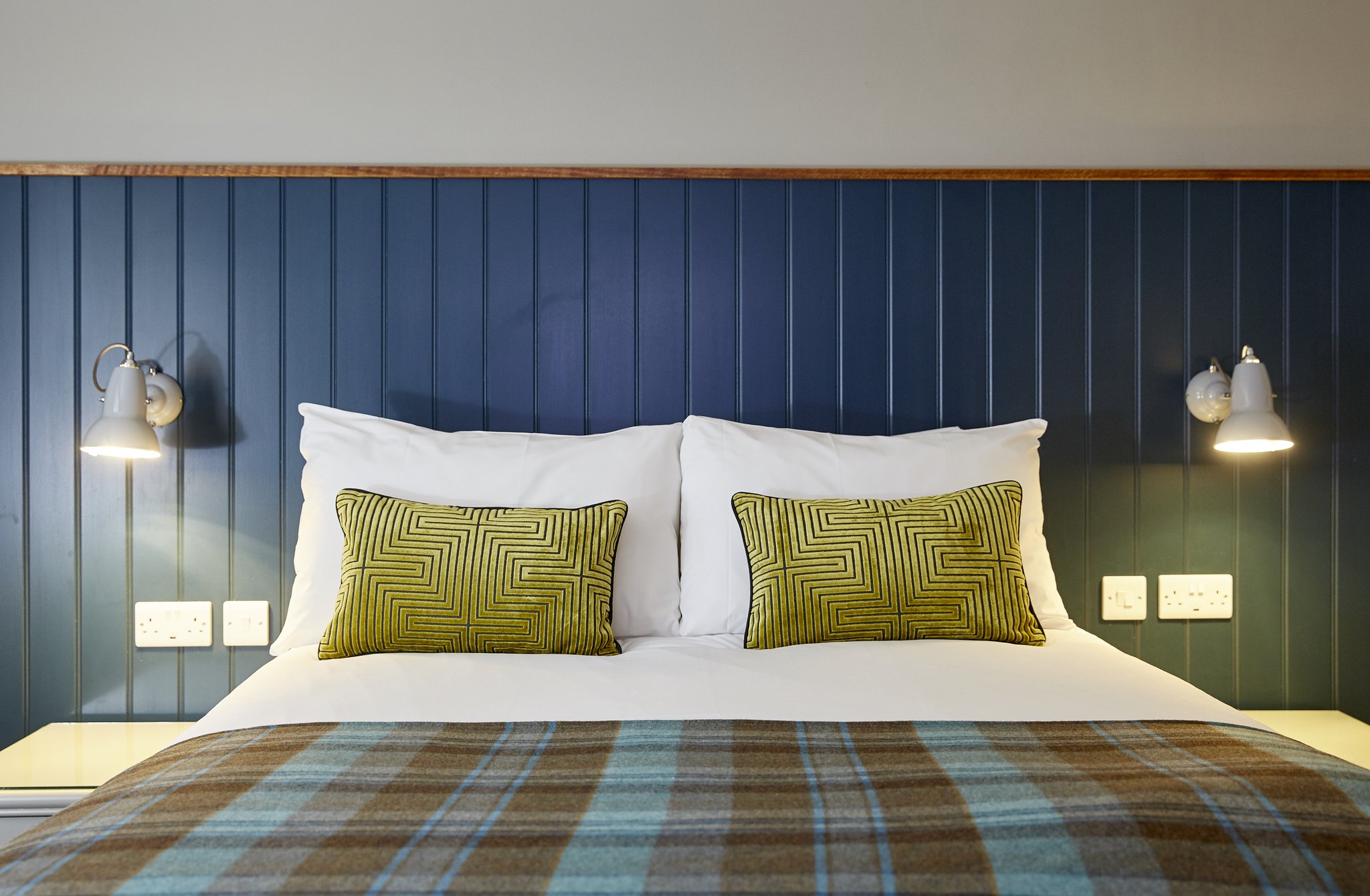 St_Leonards_refurb_updated_double_bed_S