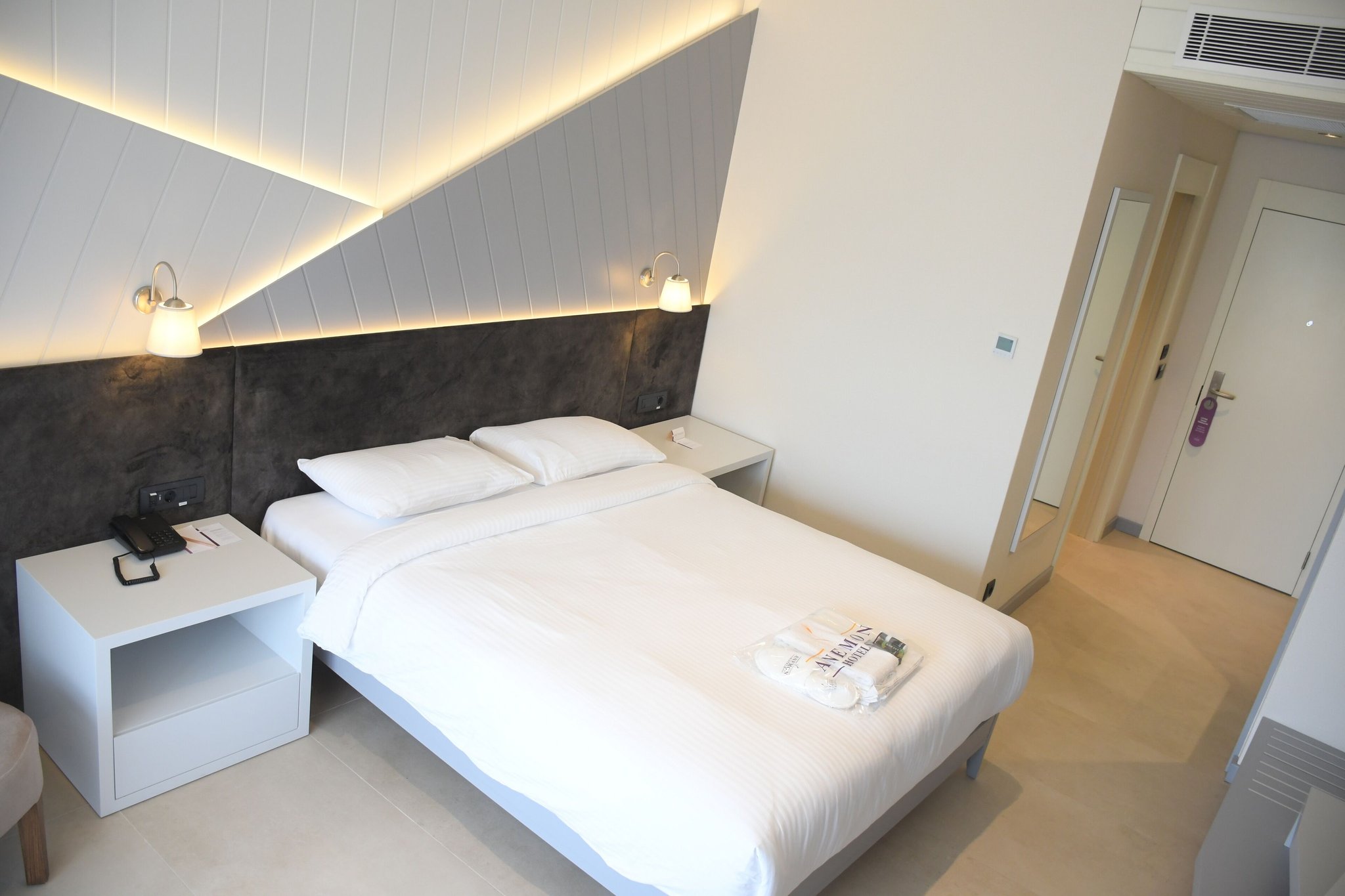 Superior_Plus_Room5_S