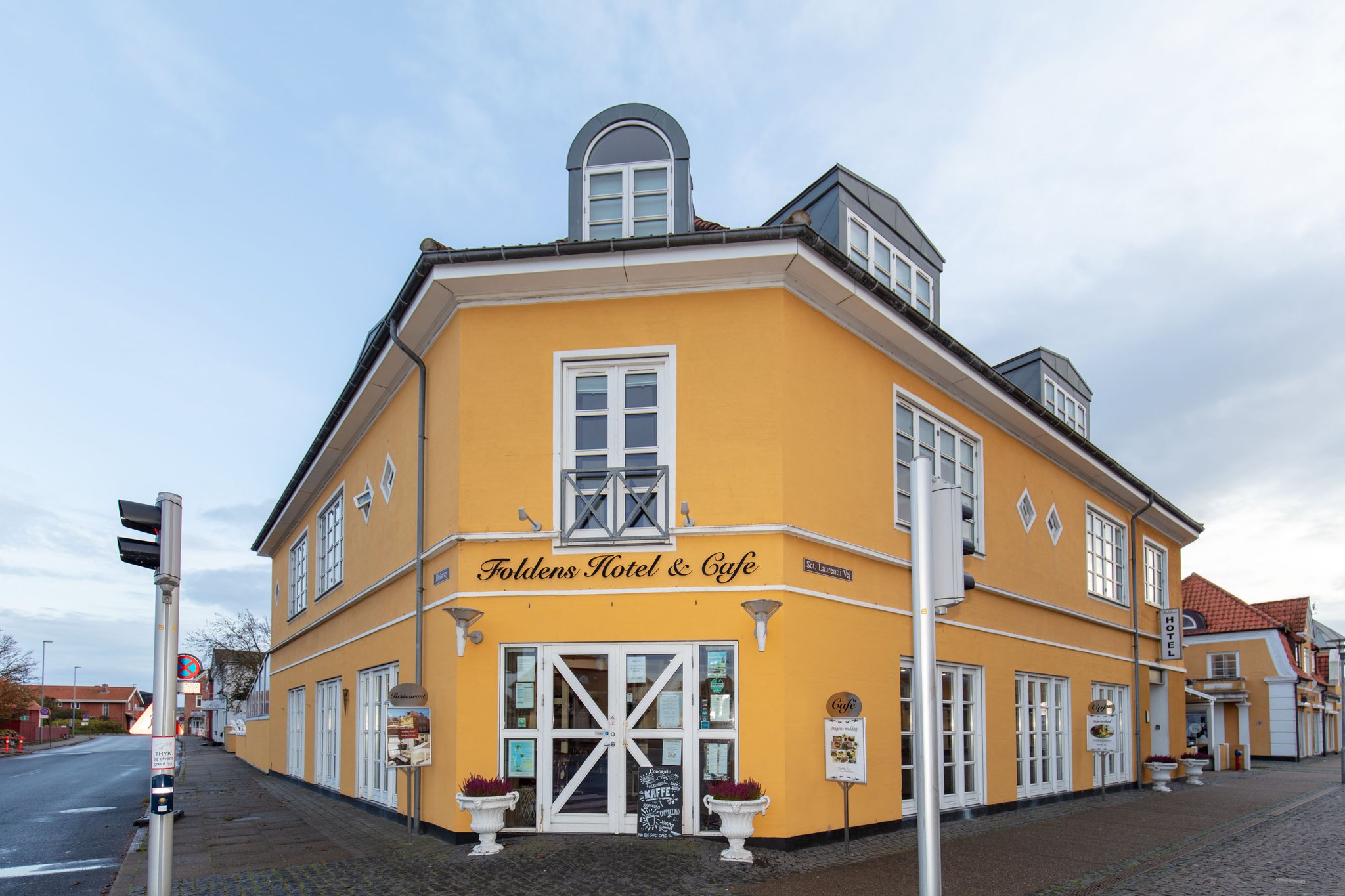 18590_overview-foldens-hotel-first-partner-collection-ska_S