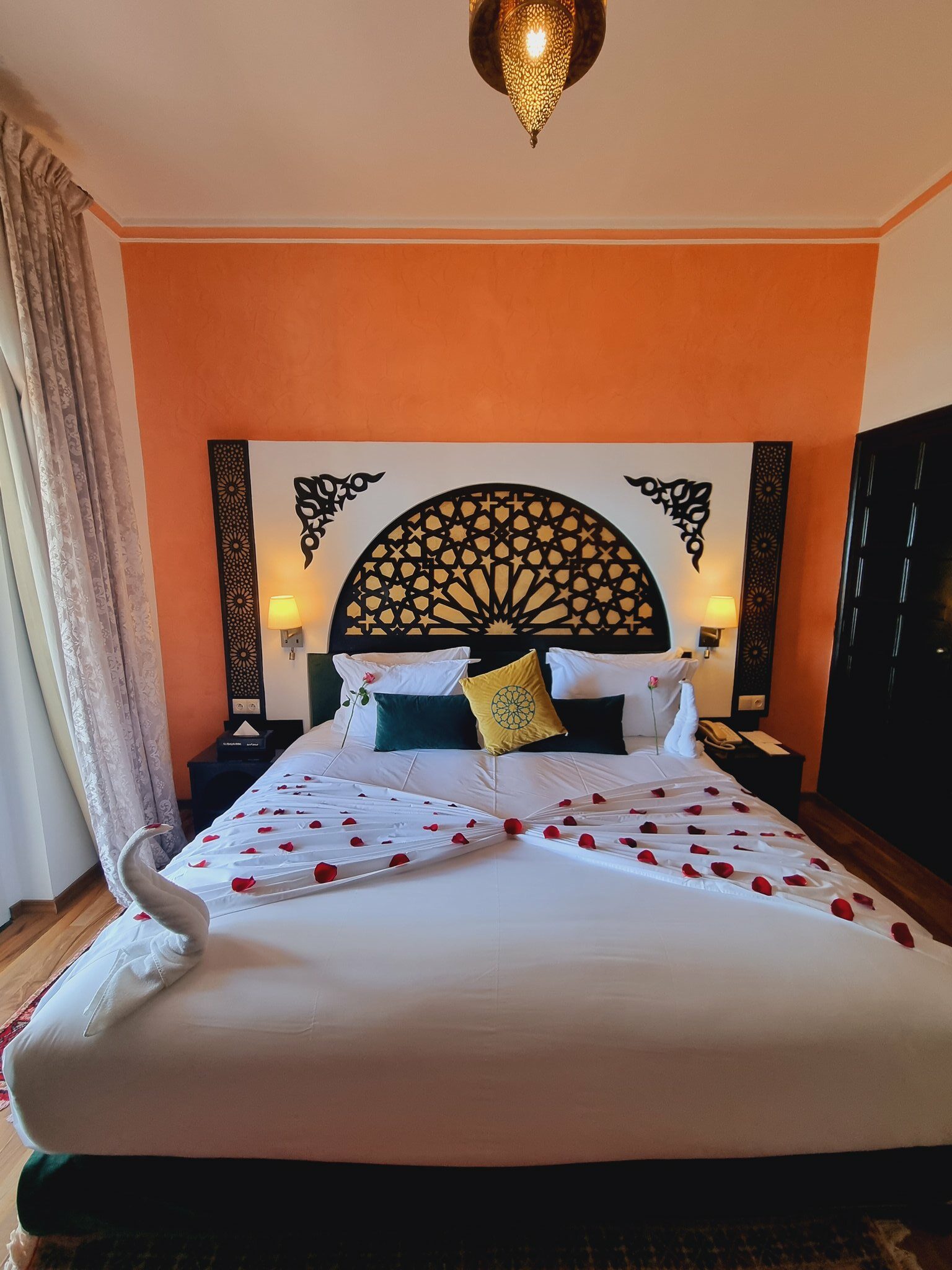 Superior_Room_-_1_Double_Bed_Or_Twin_Bed1_S