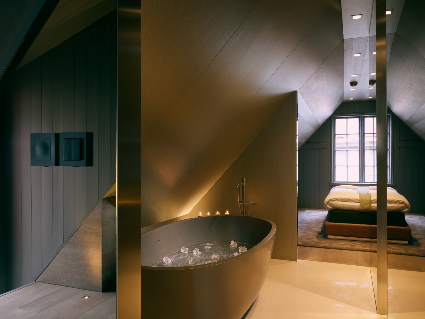 Suite_with_garden_view_2_S