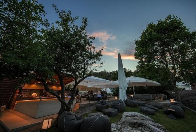 Outdoor_restaurant_Bakhagen_2_P
