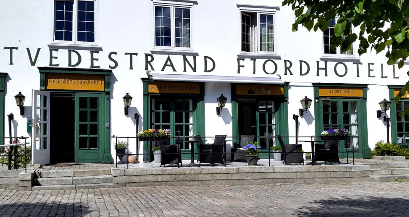 Tvedestrand_Fjordhotel_2_S