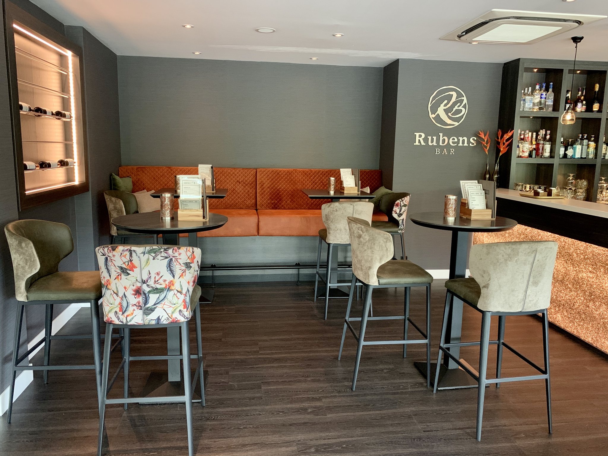 Bar-Lounge_S