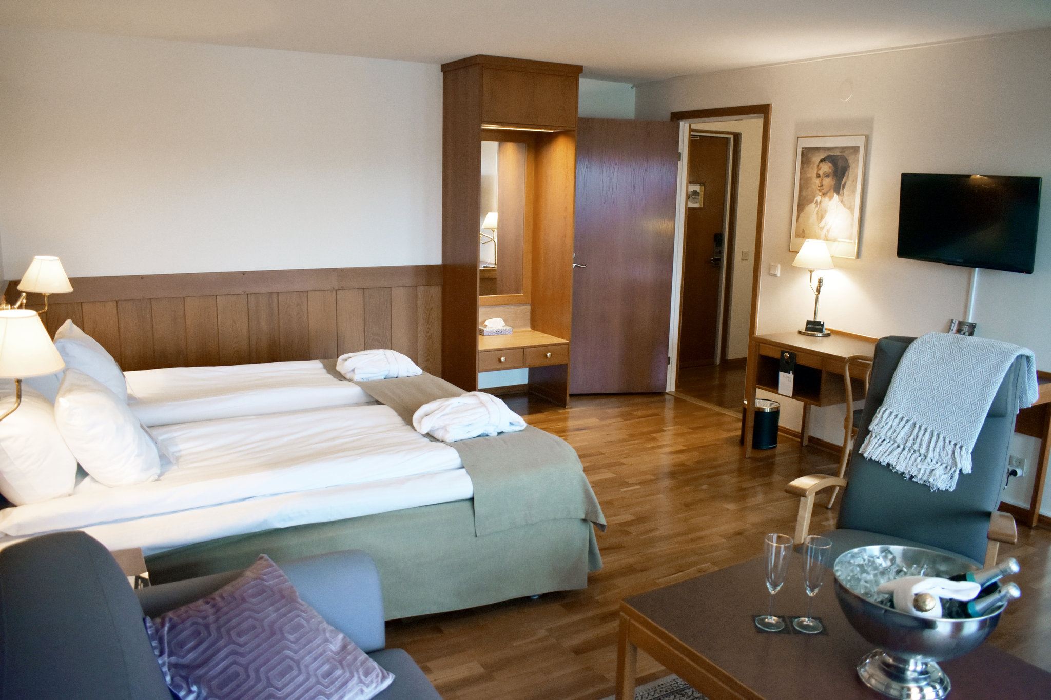 Junior-Suite-06_S