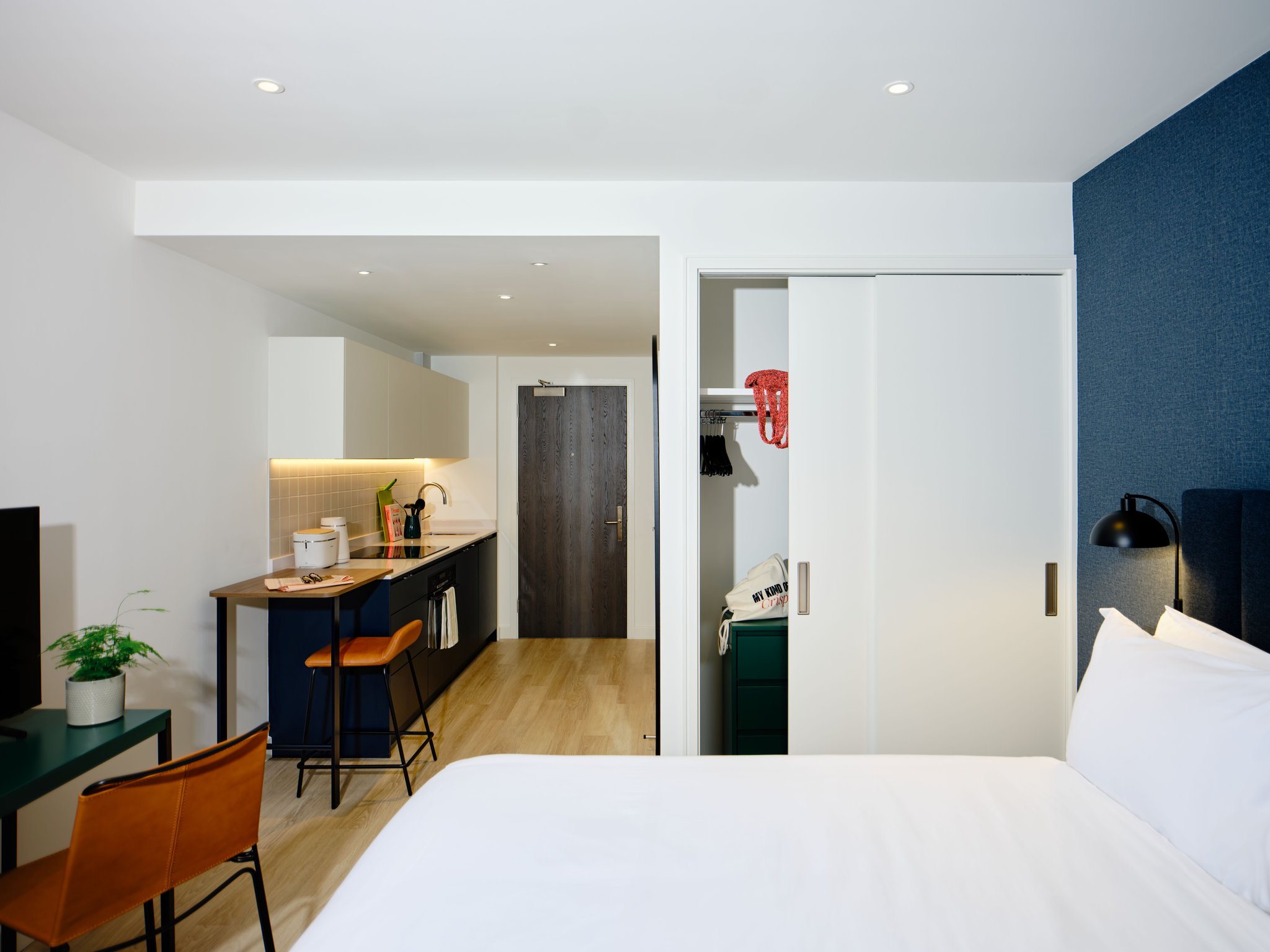 Roomy_Studio_2_S