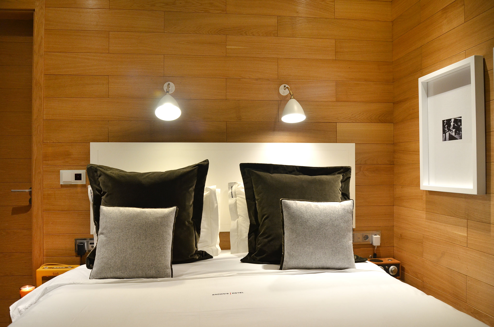 Small_Room_Interior_View28_S