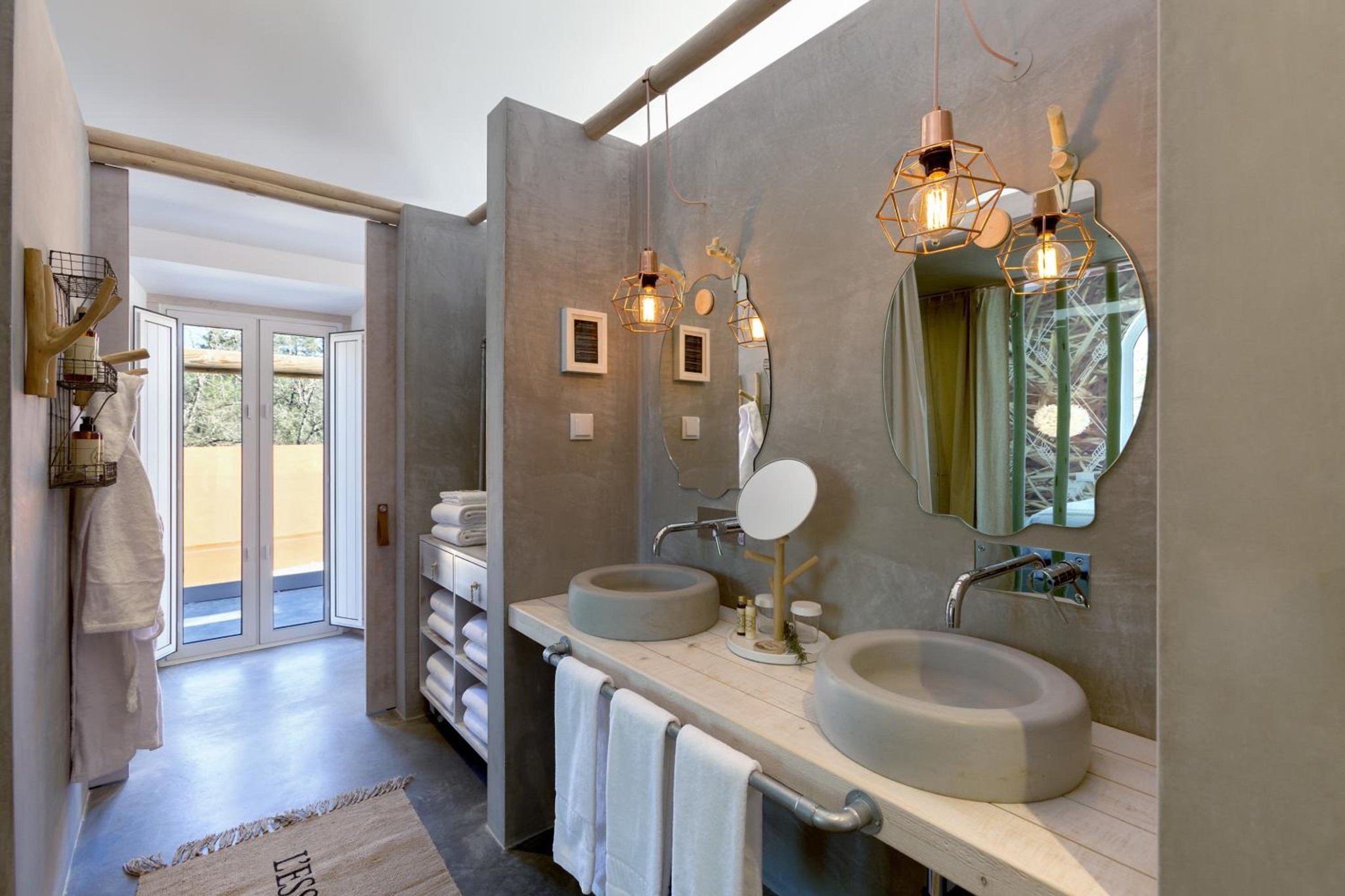 master_suite_bathroom_S