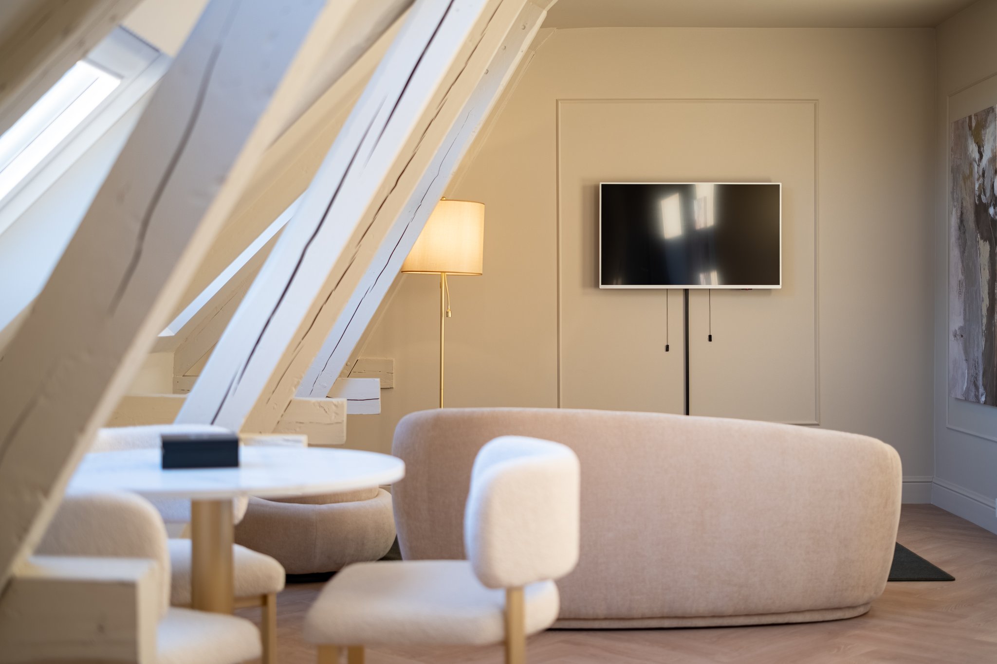 Loft_Suite_(2)_S
