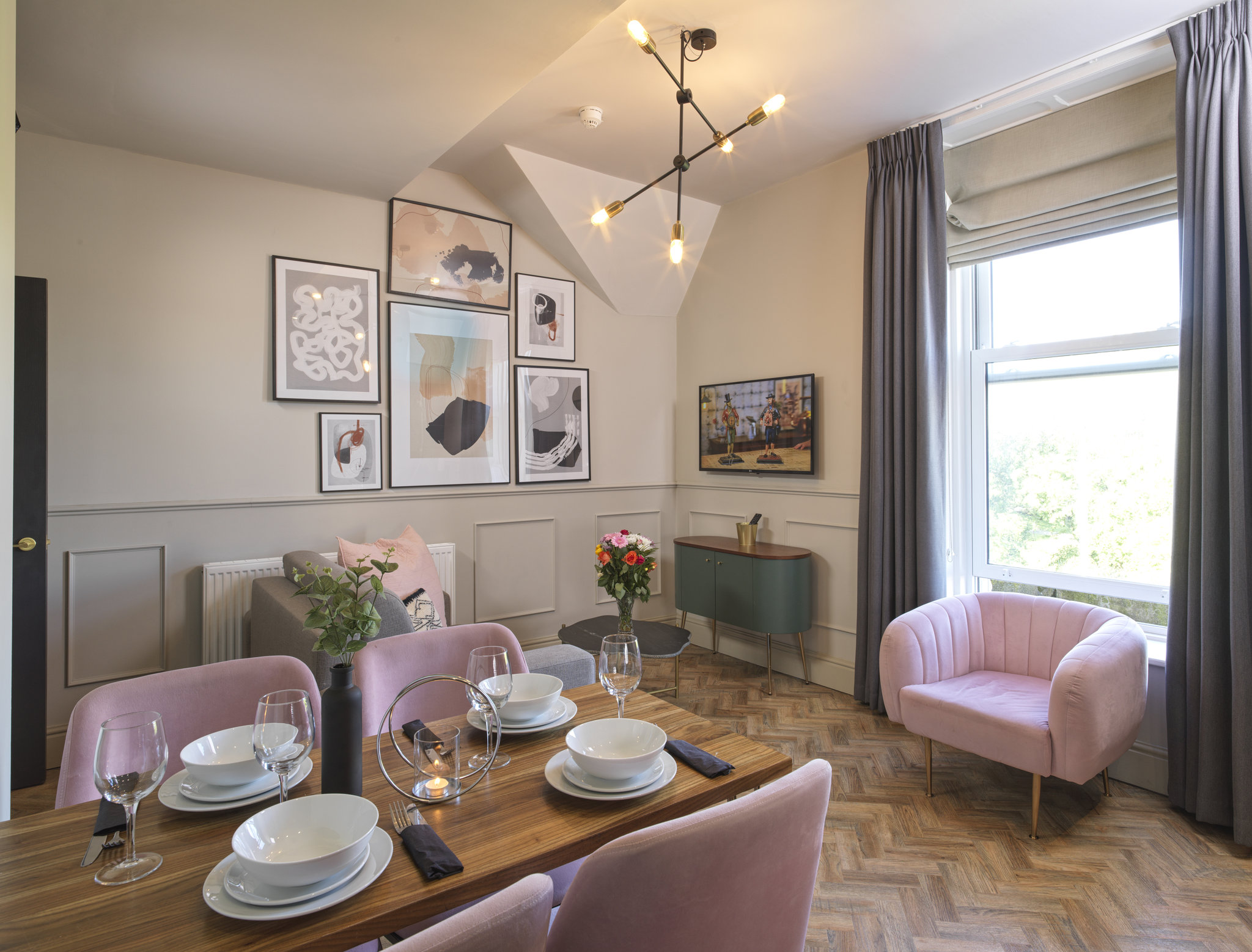 Two_bed_Apartment_dining_S