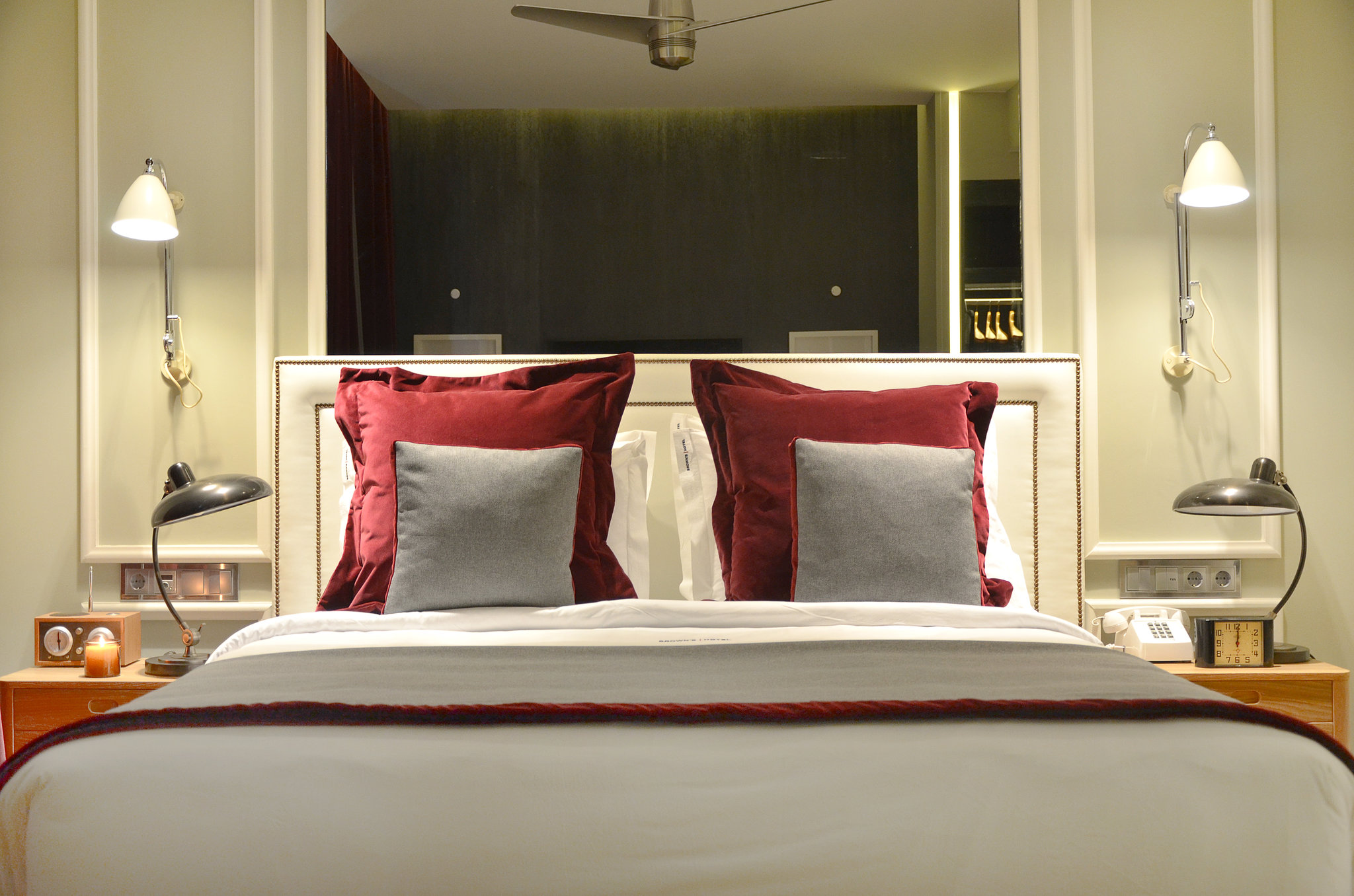 Superior_Room26_S