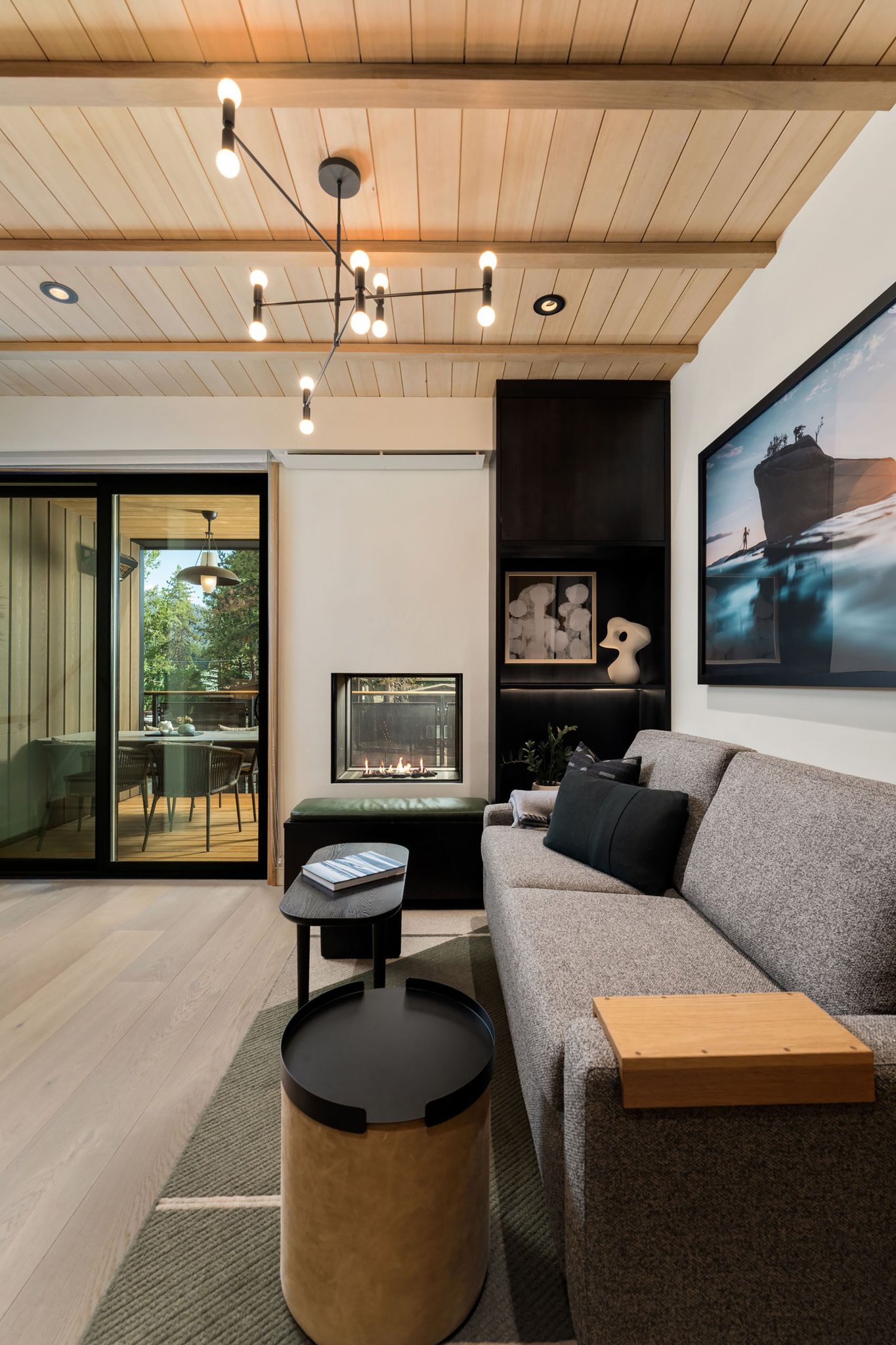 Town_Home_Living_Room3_S