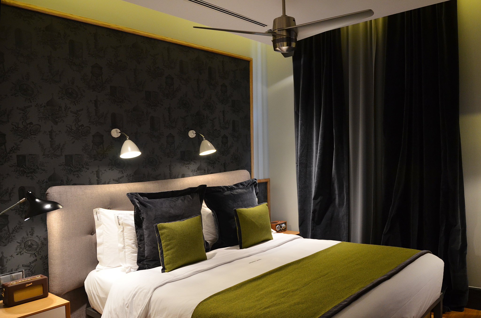 Superior_Room41_S