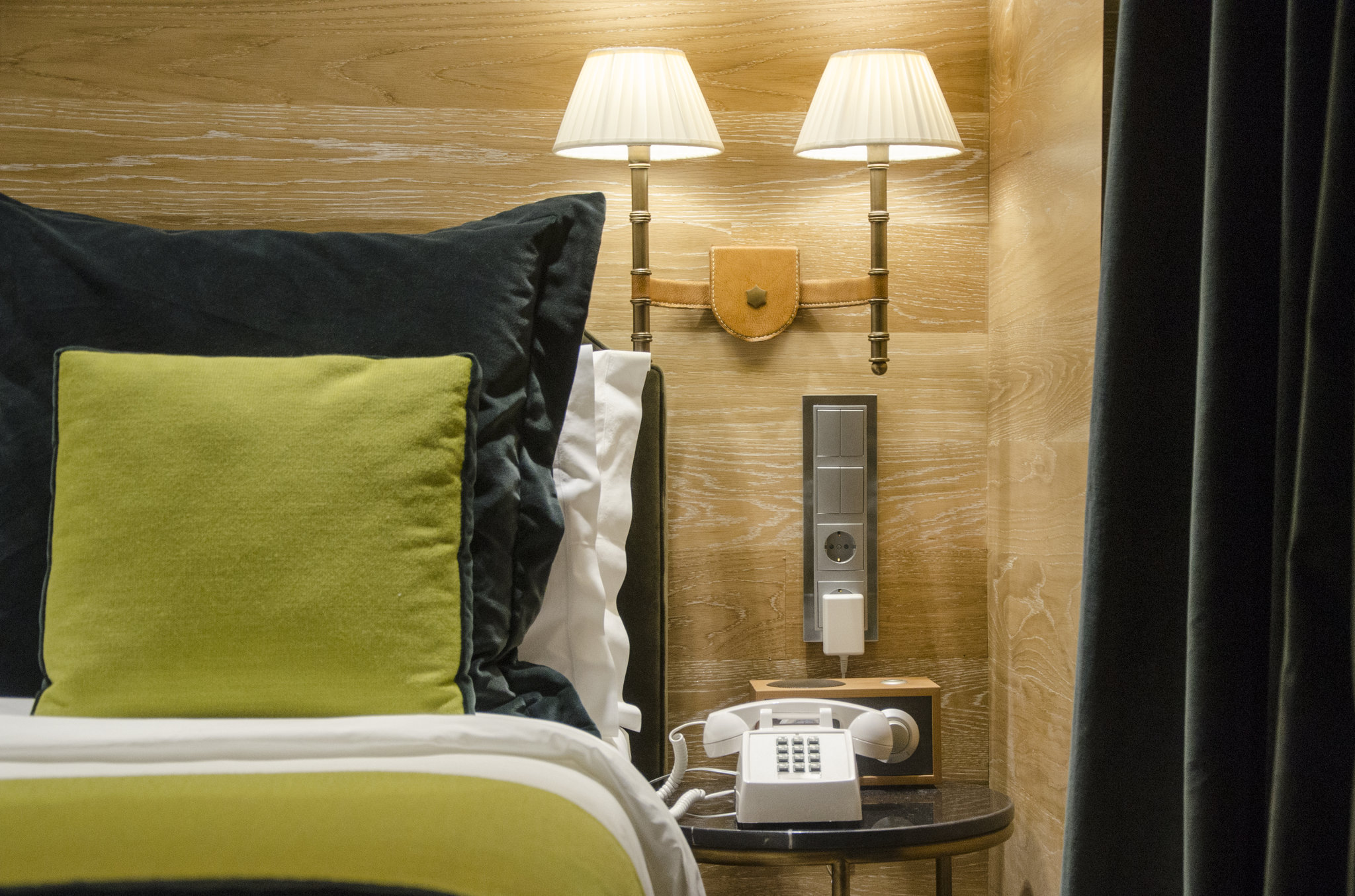 Small_Room_Interior_View32_S