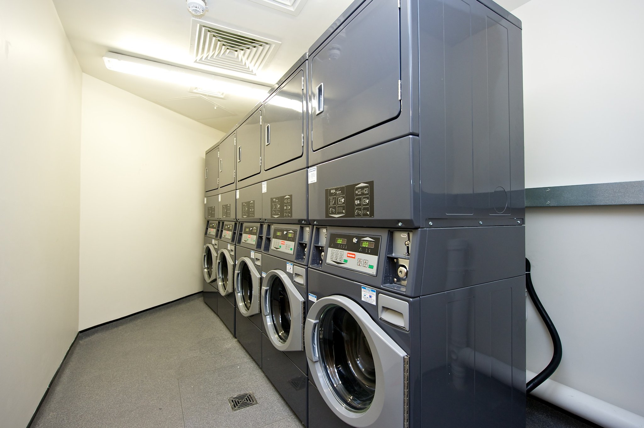 Laundry_Room_S