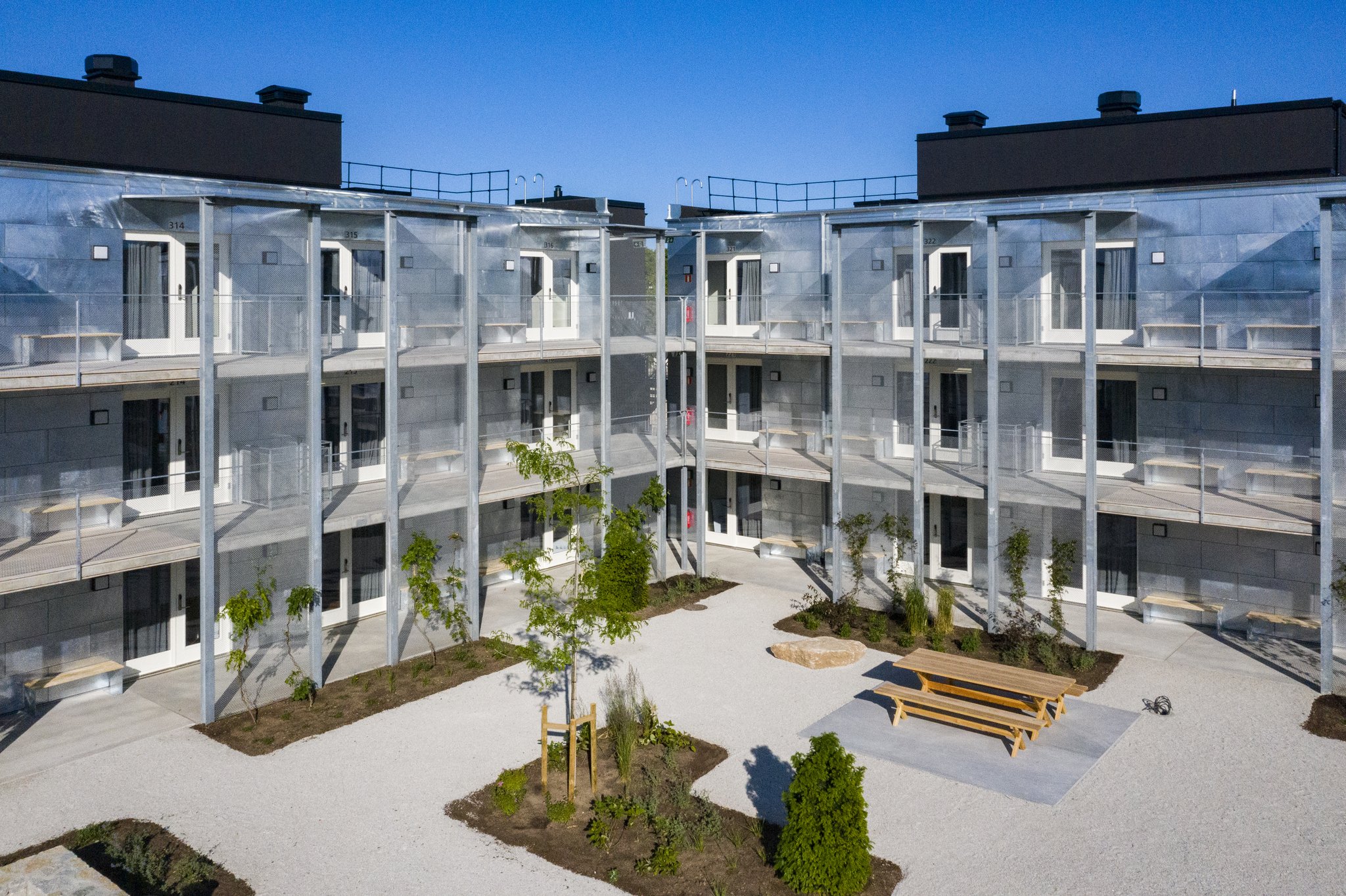 Exterior-20_S