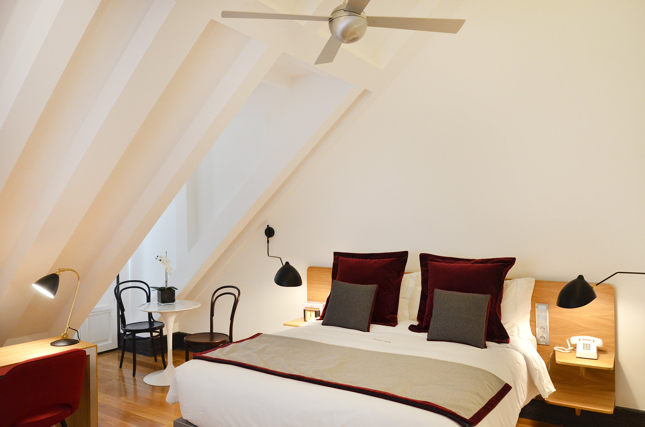 Mansard_Room2_S