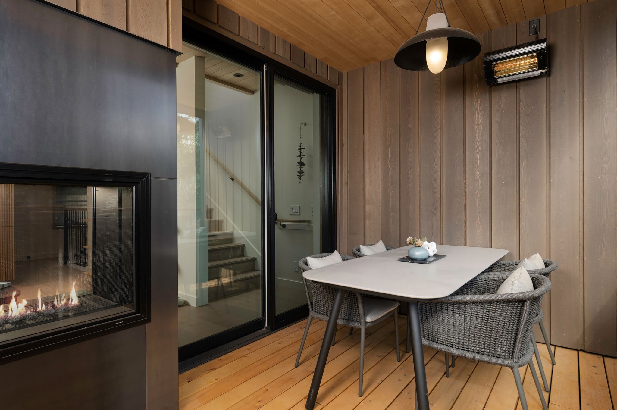 Town_Home_living_room_deck_S