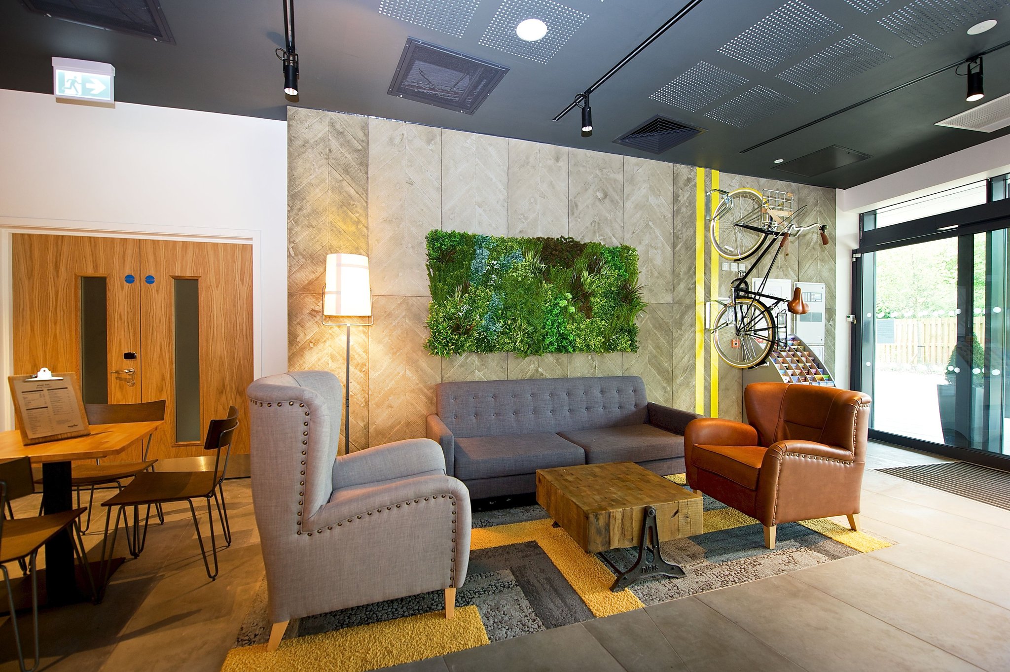 Lobby_S