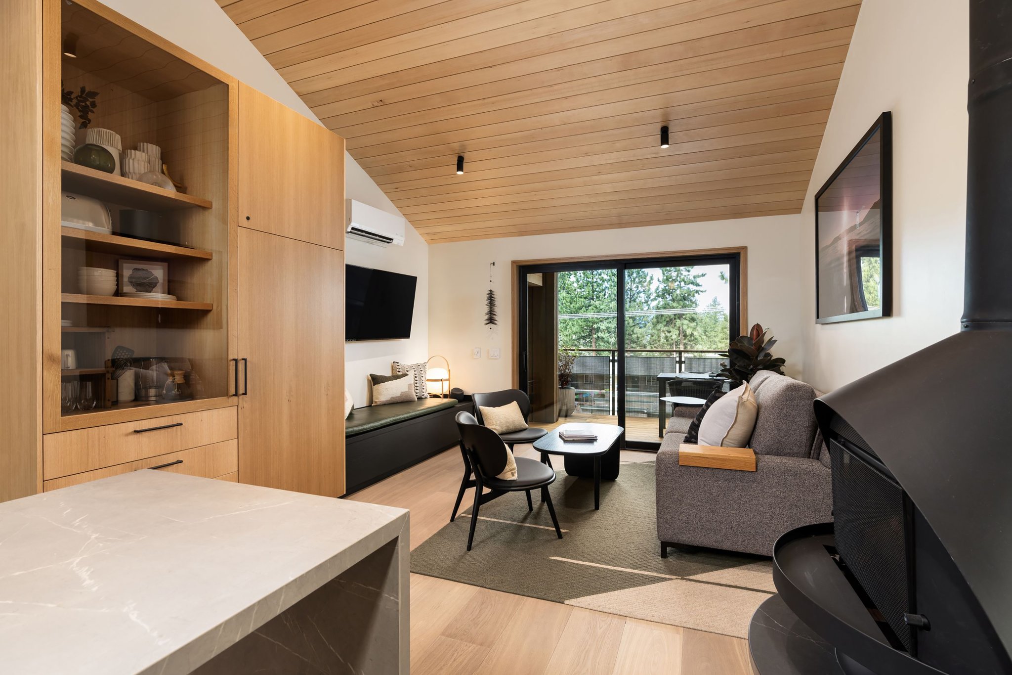 Granite_Suite_Living_Room_S