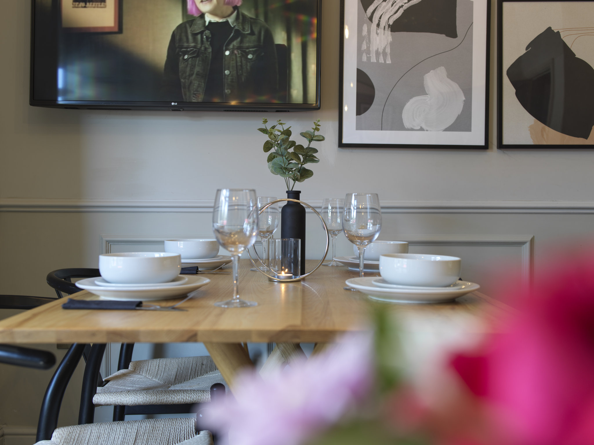 One_Bed_Deluxe_Dining_S