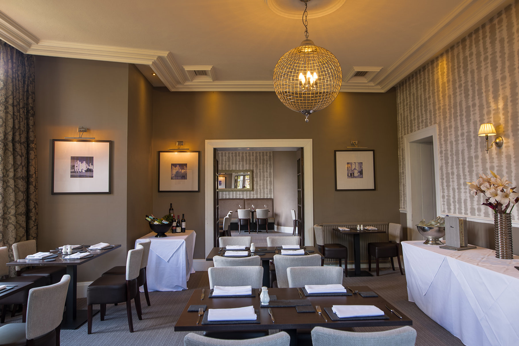 Restaurant_Wide_Angle_S