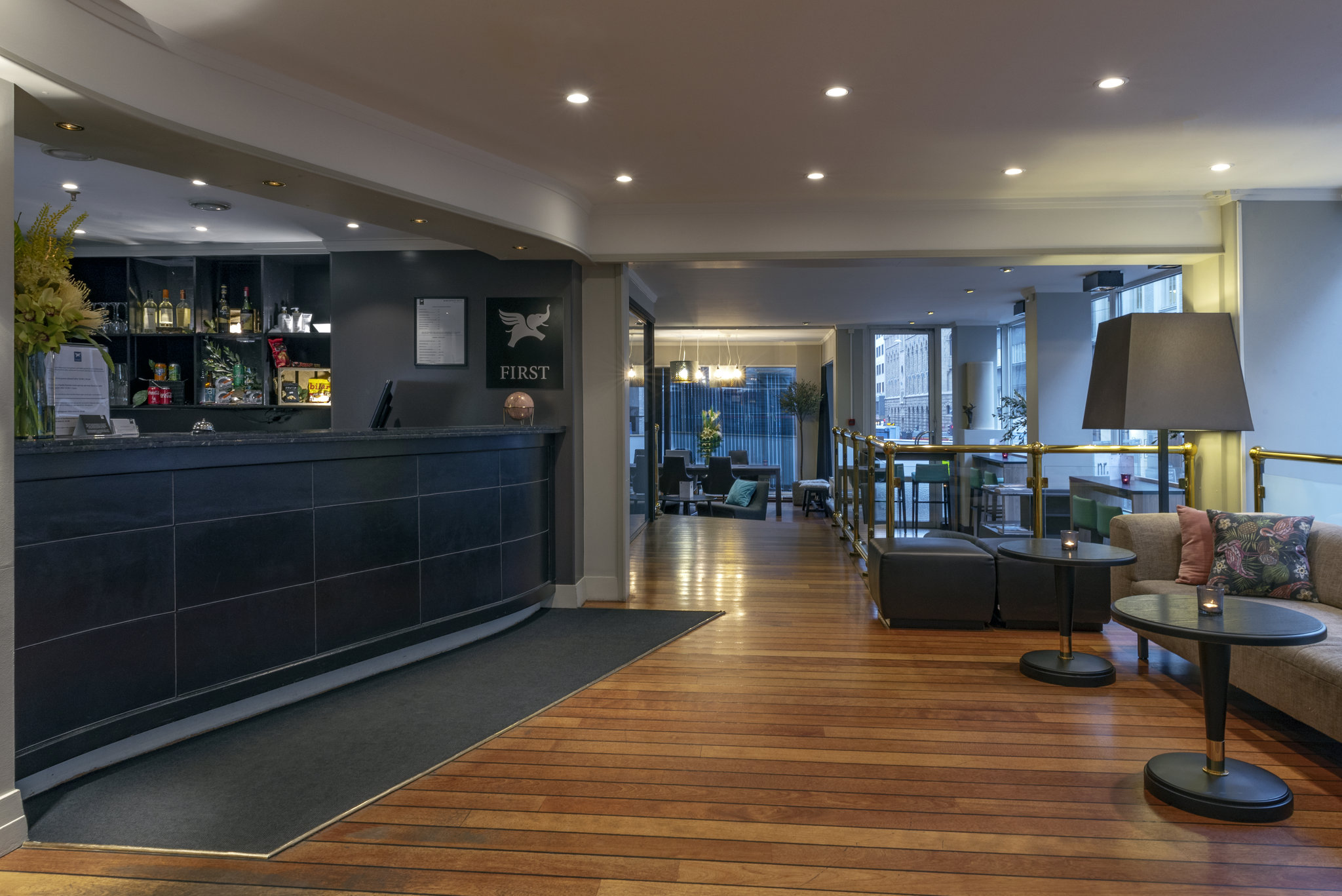 Lobby-05_S