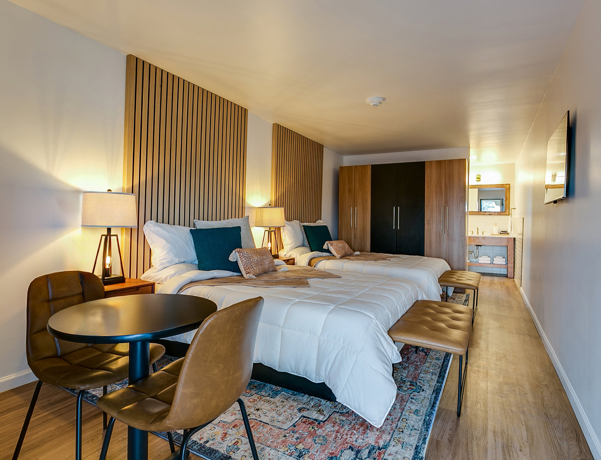 Deluxe_Room_Two_Queen_Beds_S