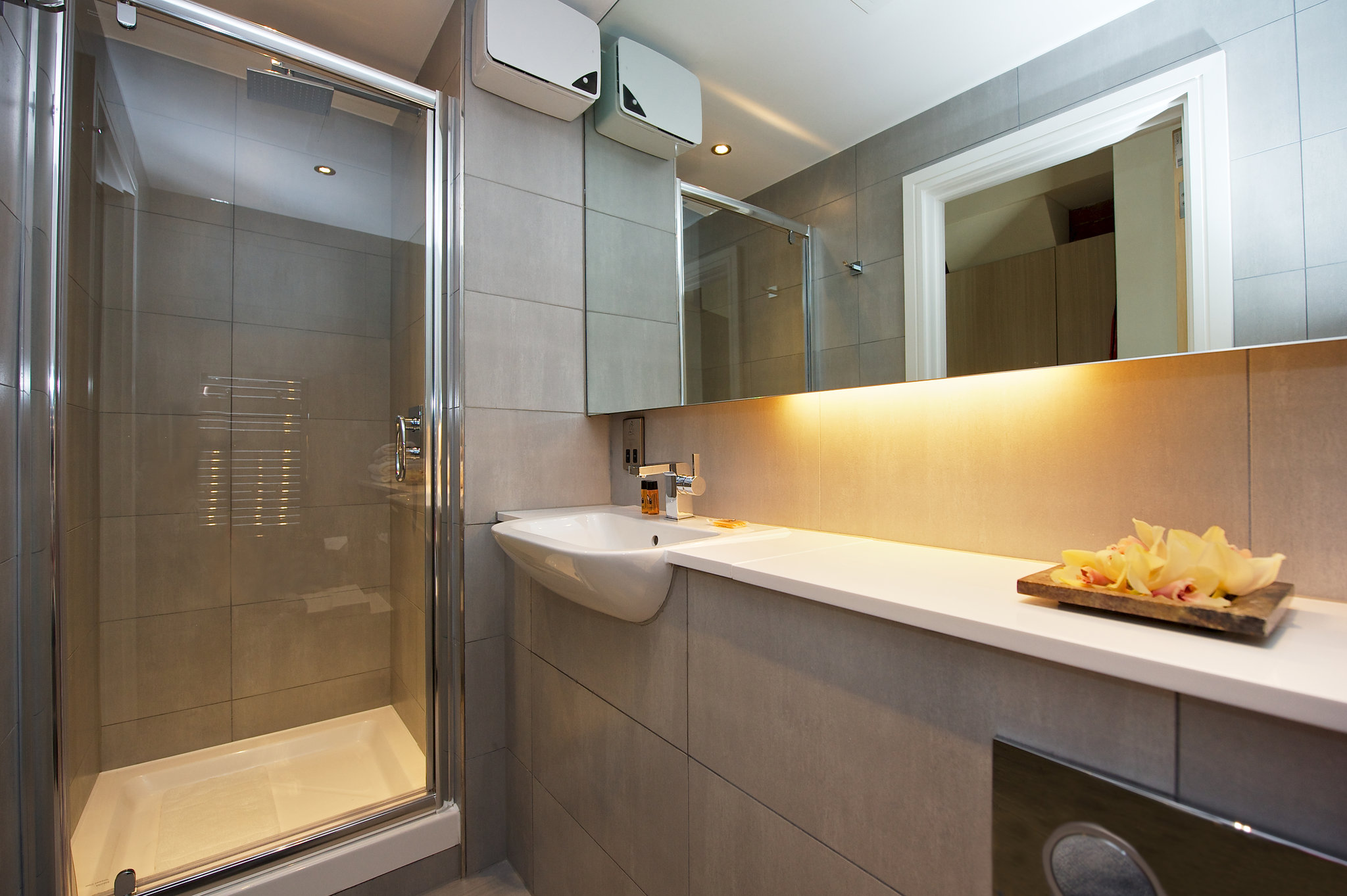 Studio_bathroom_S