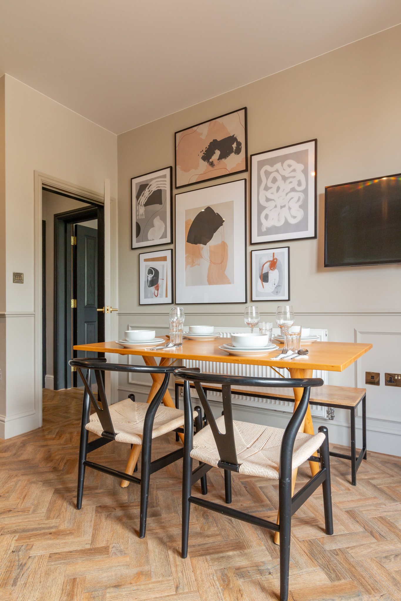 Two_Bed_Bunk_Apartment_Dining_S