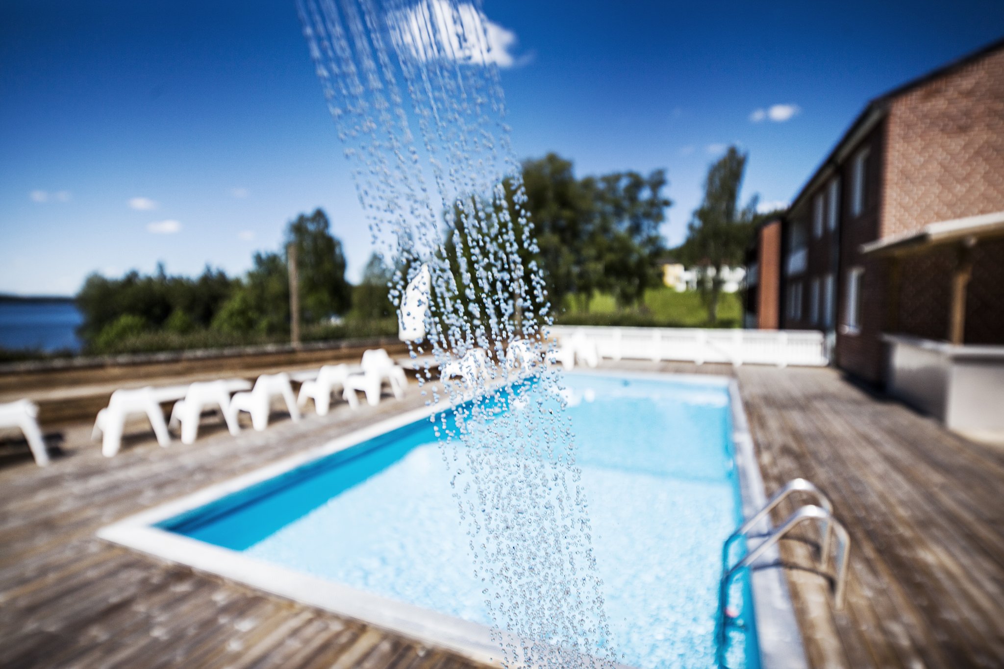 Pool-01_S