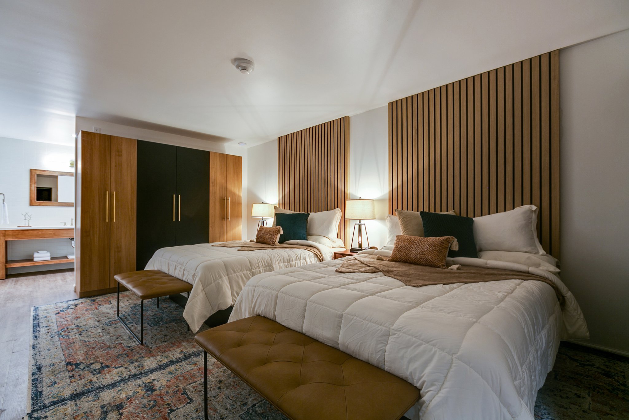 Standard_Room_Two_Queen_Beds_S