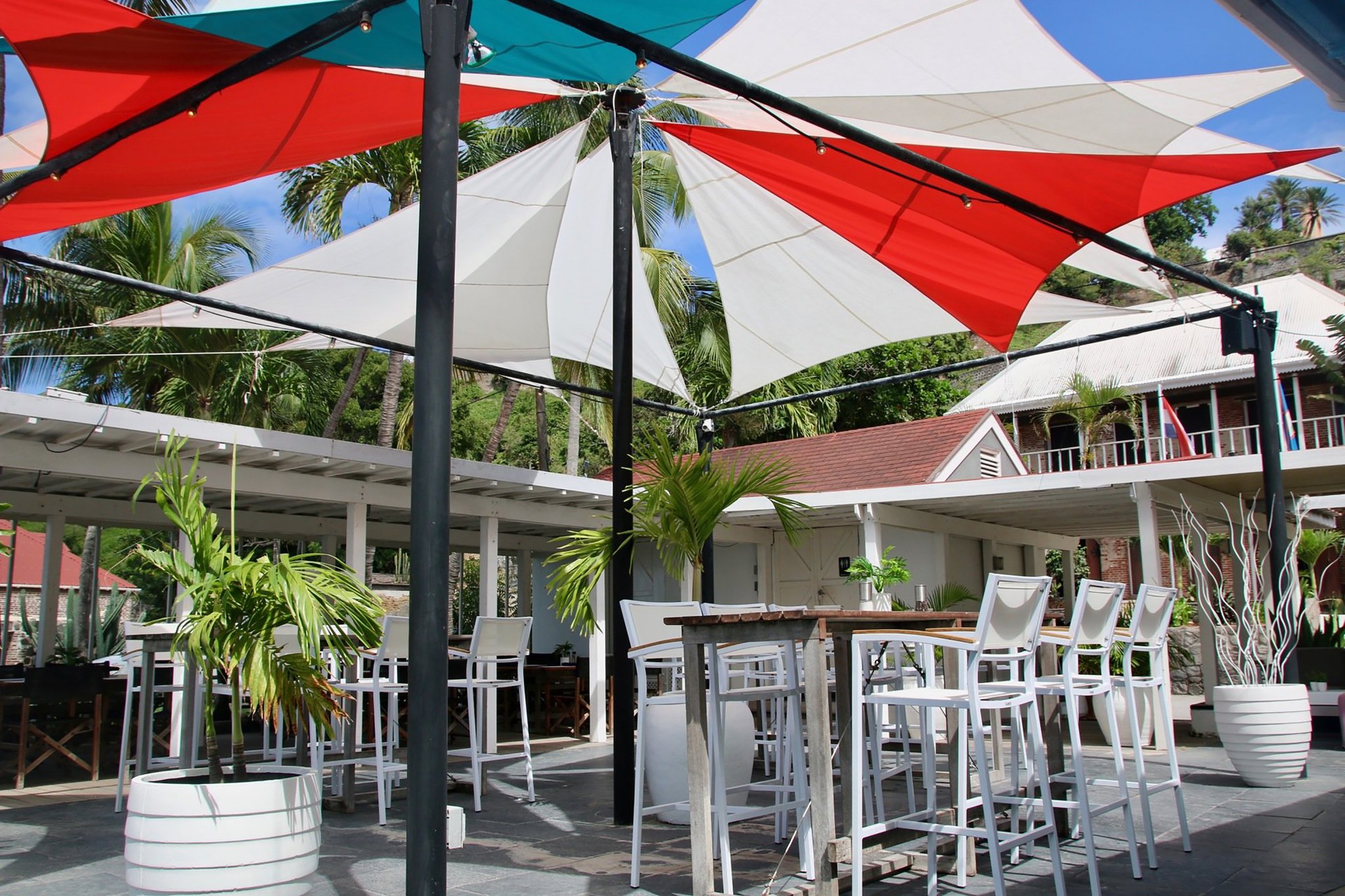 Outdoor_Dining_S