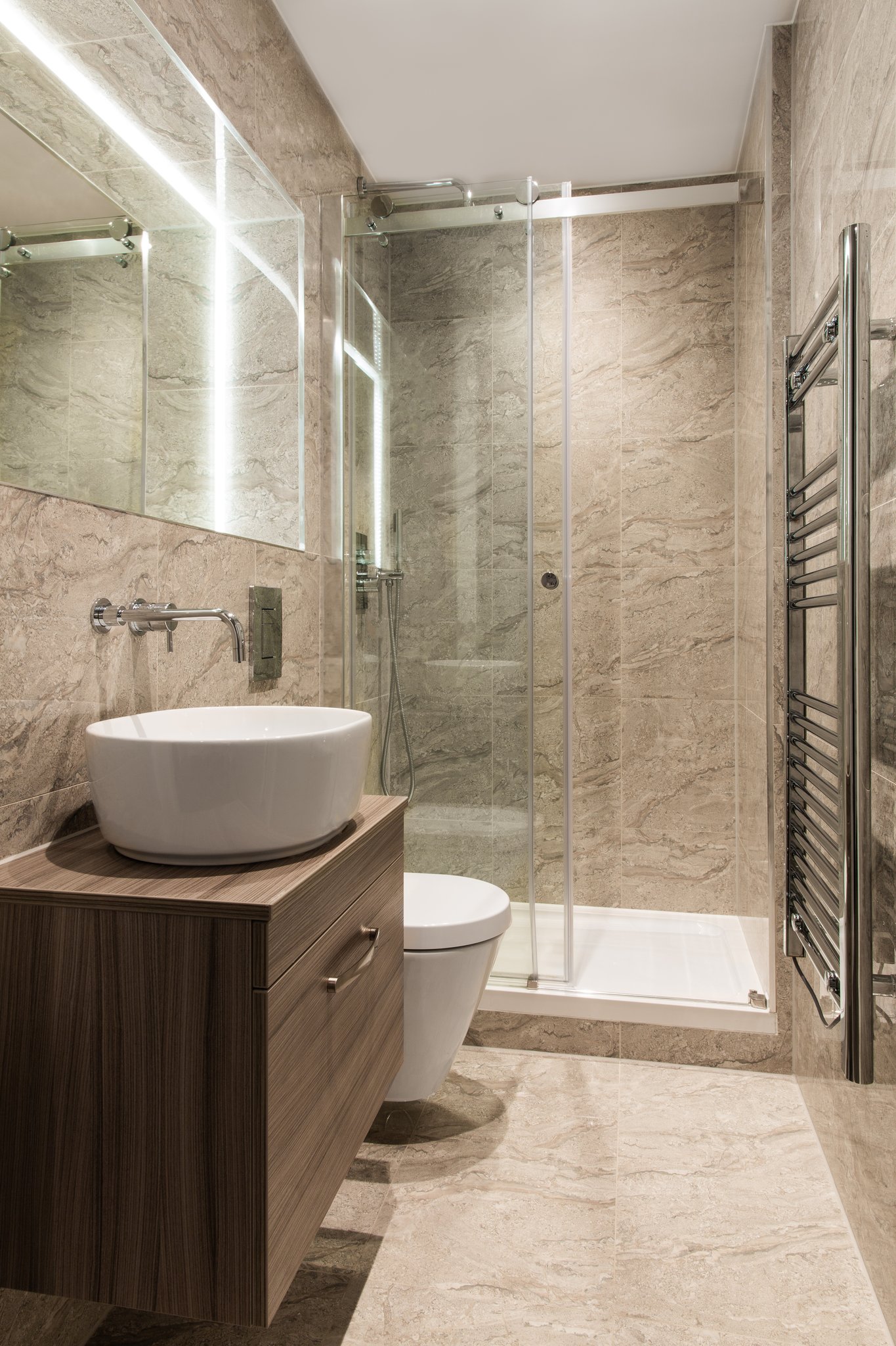 Two_Bed_Apartment_Bathroom3_S