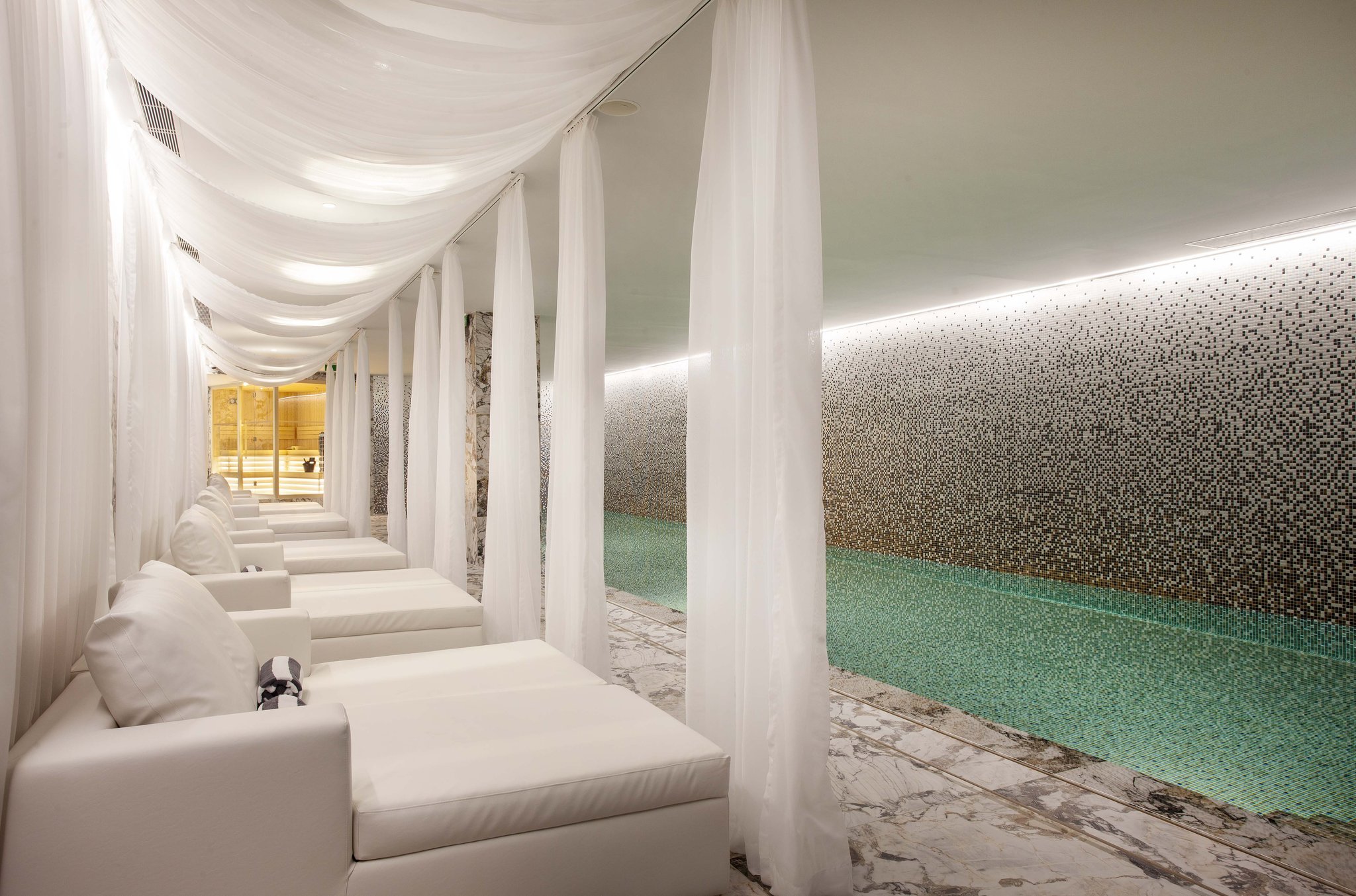 SPA_Indoor_Heated_Pool_S