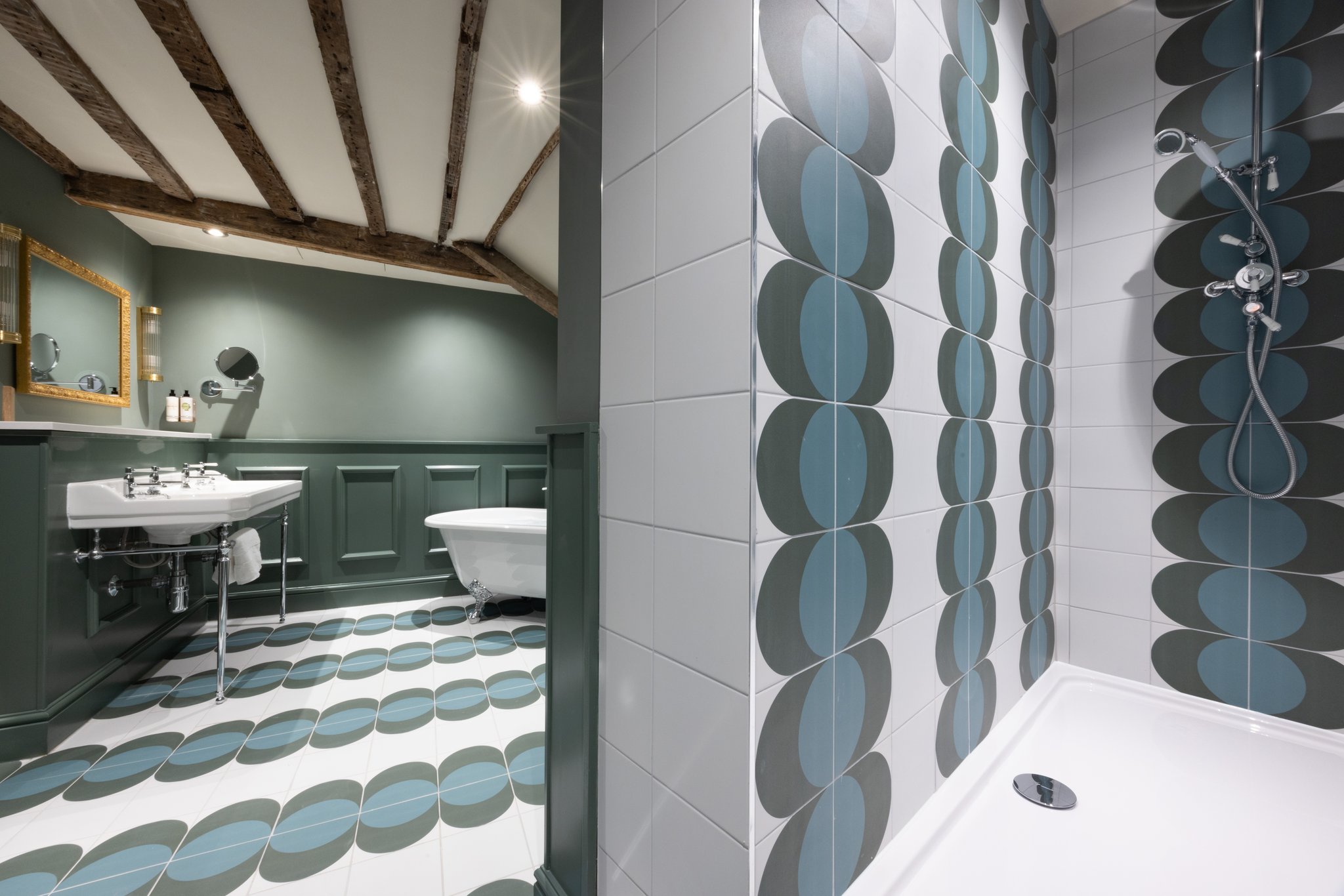 Grand_Bathroom3_S