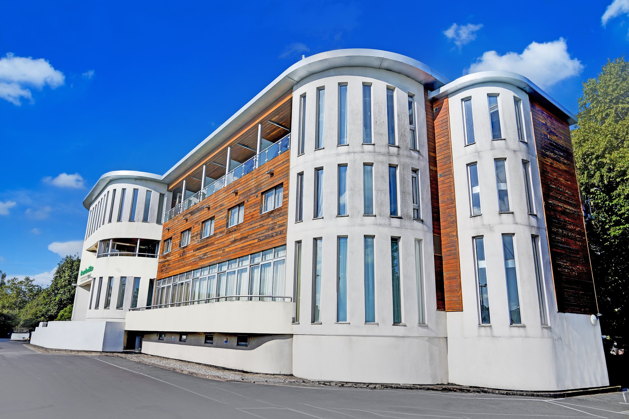 Exterior2_S