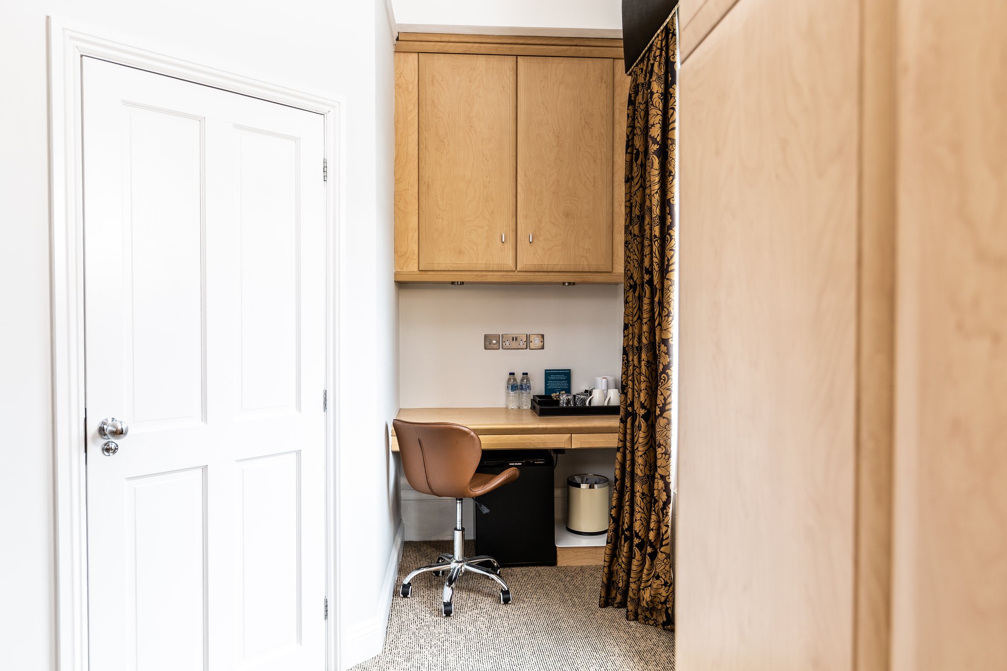 Hill_View_Suite8_S
