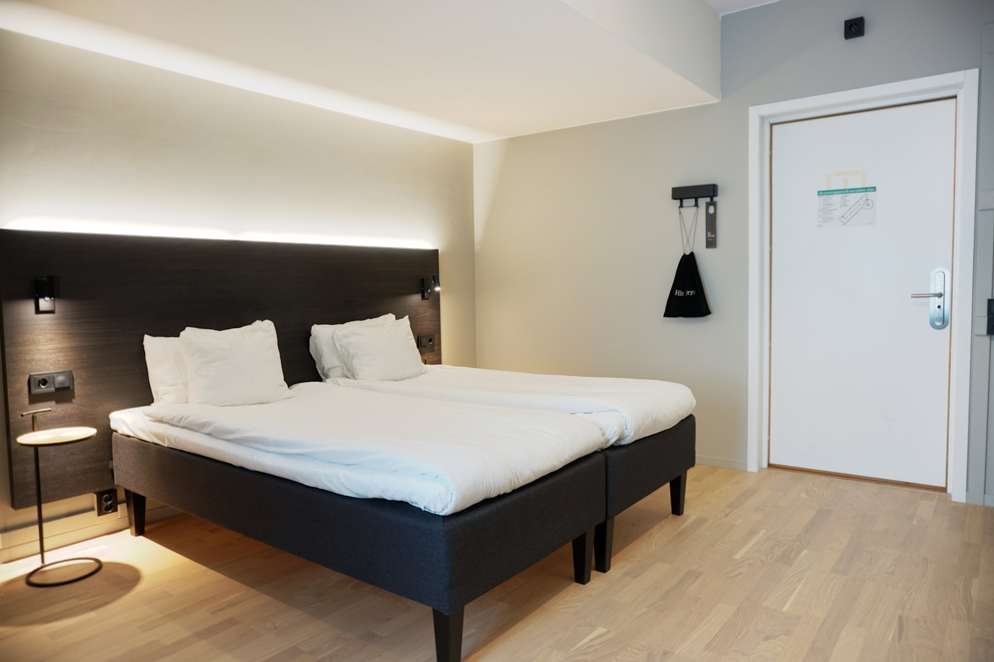 Disabled_accesible_room-00_S
