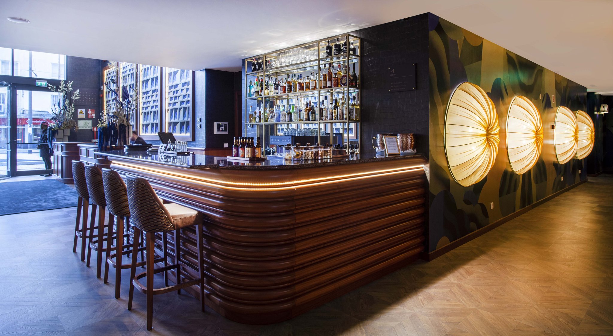 Caf__Bar_S