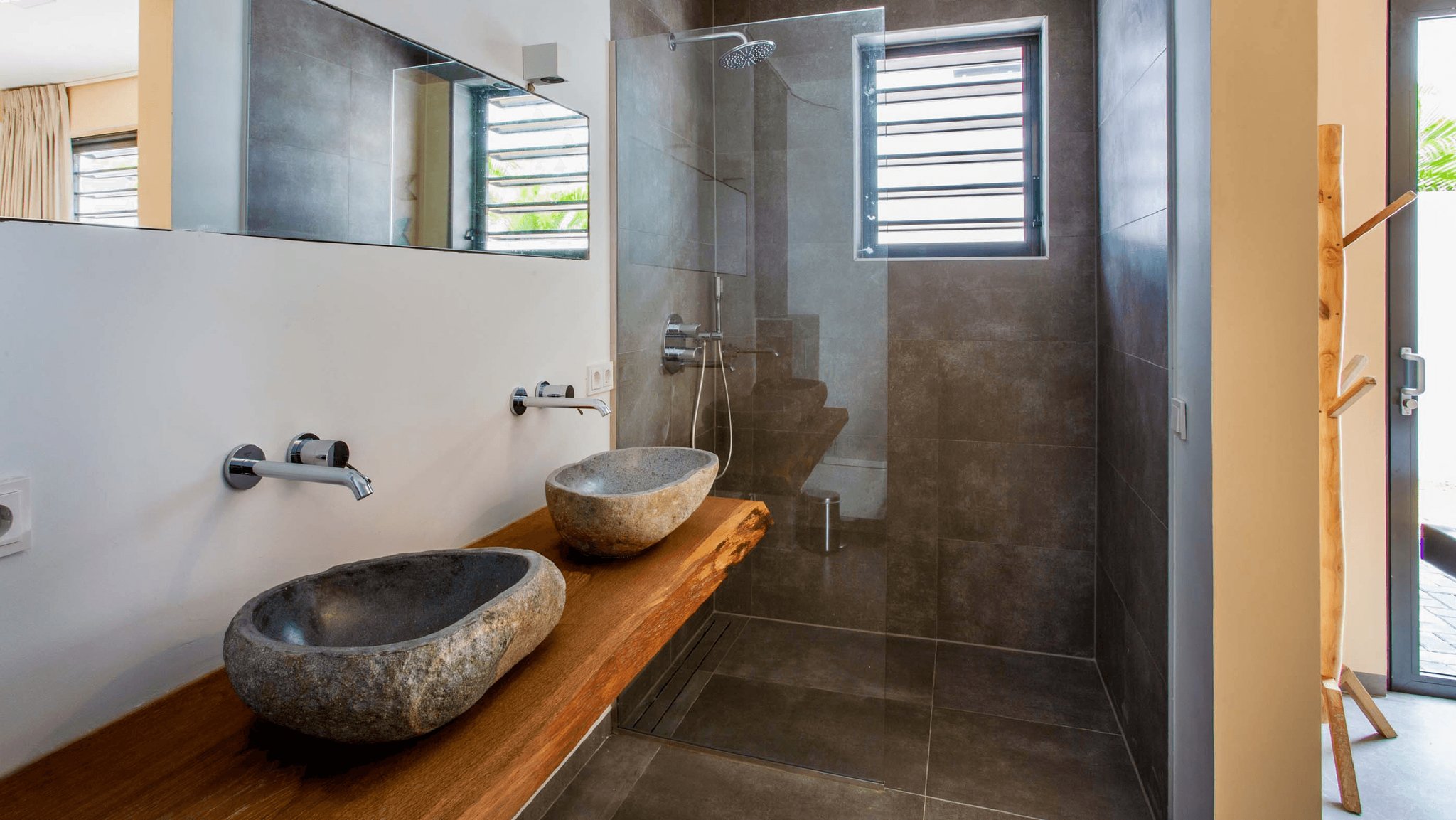 Four_Bedroom_Villa_Coconut_Bathroom2_S
