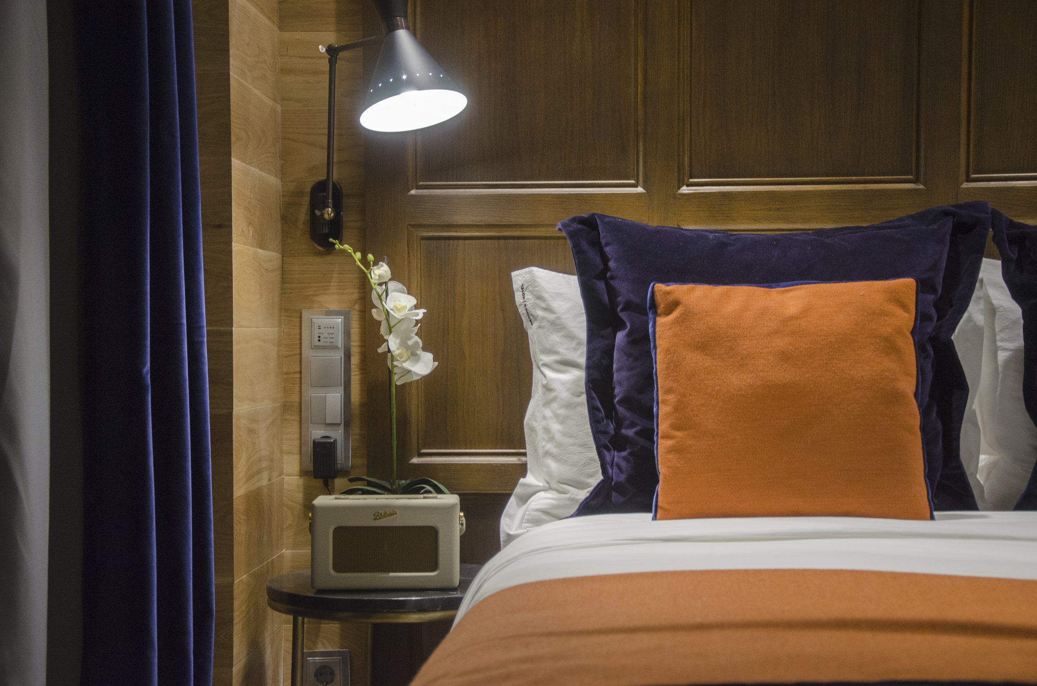 Small_Room_Interior_View30_S