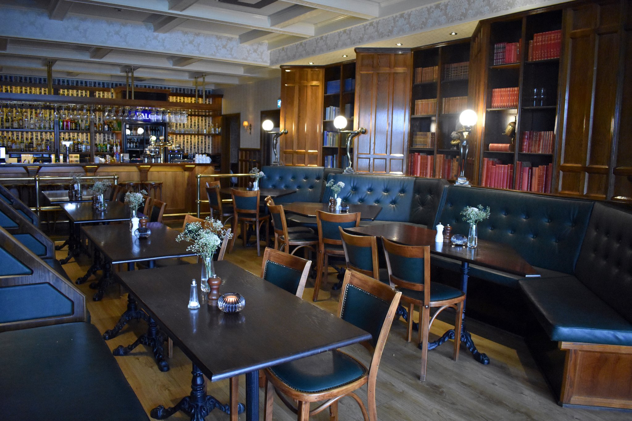 Restaurant-06_S