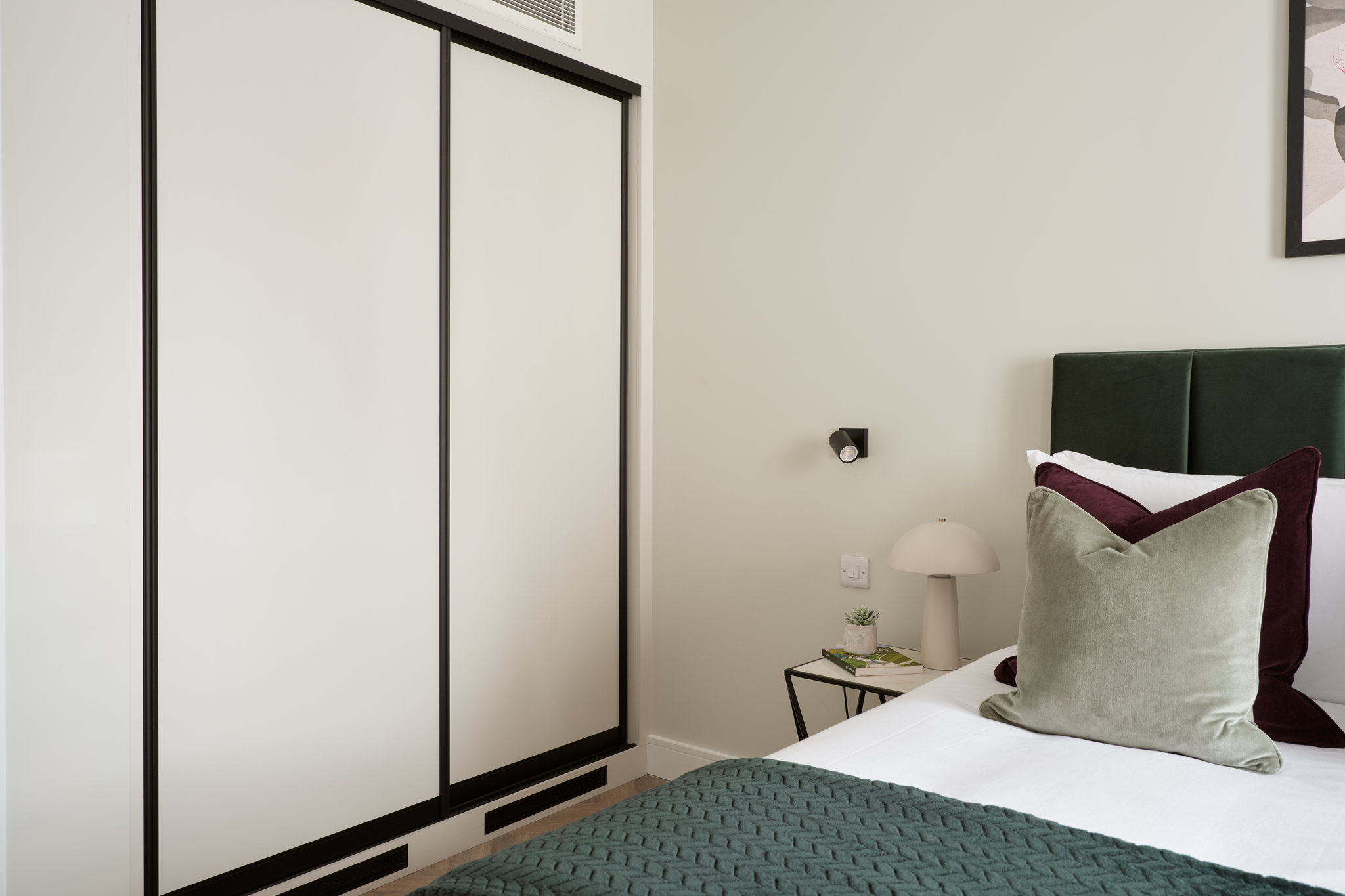 One_Bed_Apartment4_S