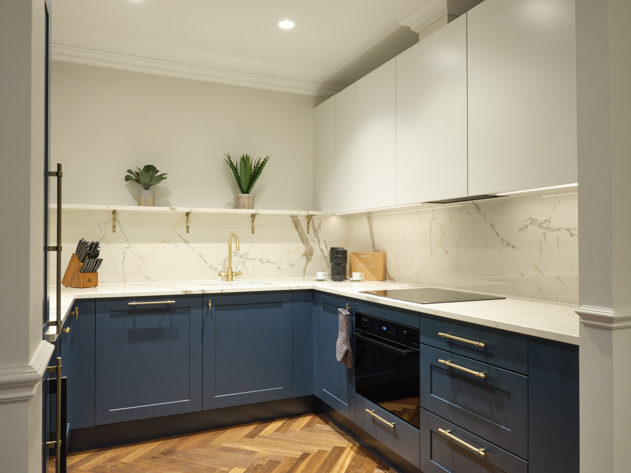 One_Bed_Apartment_-_Two_Baths_Kitchen_S