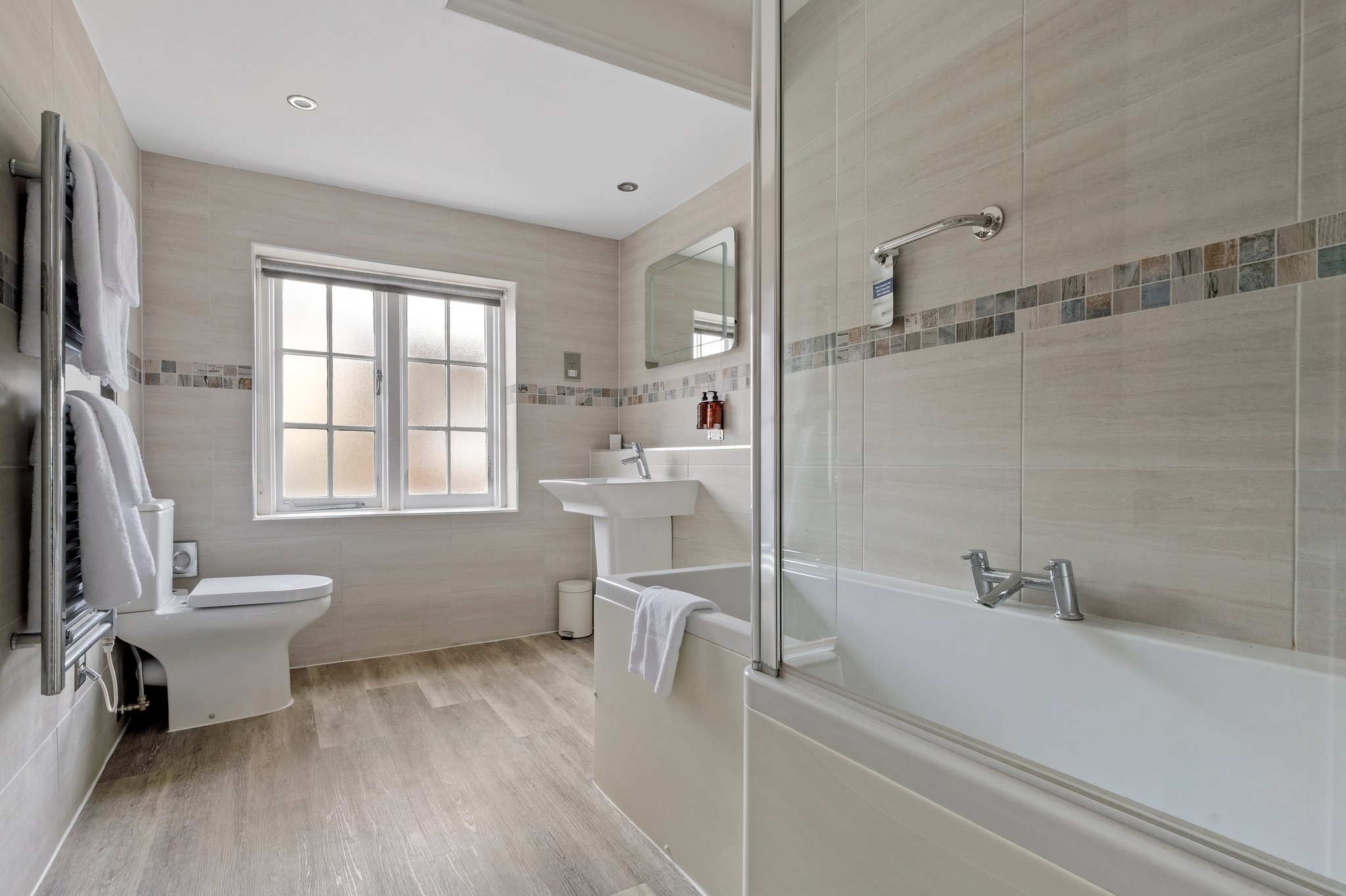 Superor_Bathroom_S