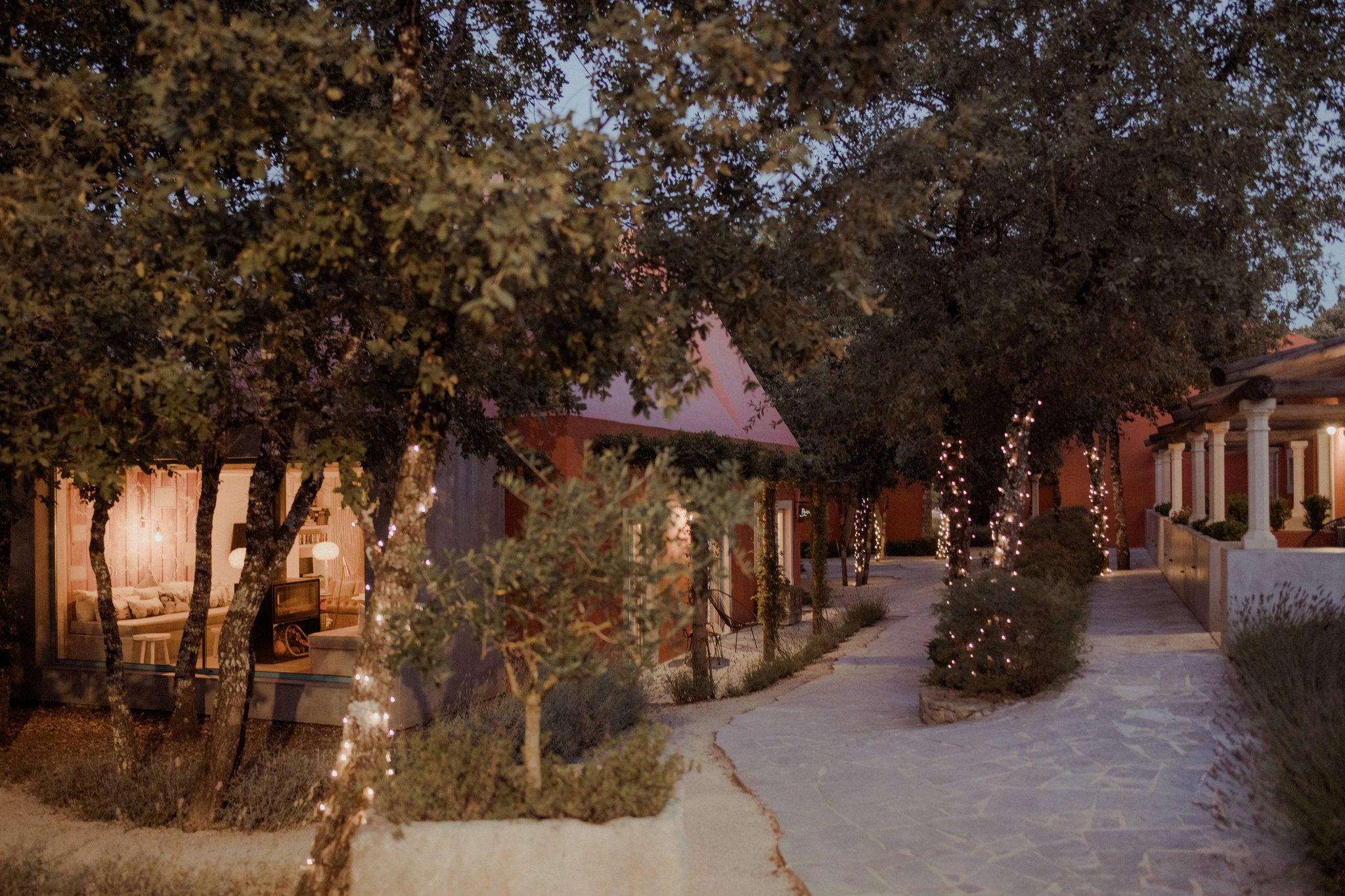 Exterior3_S