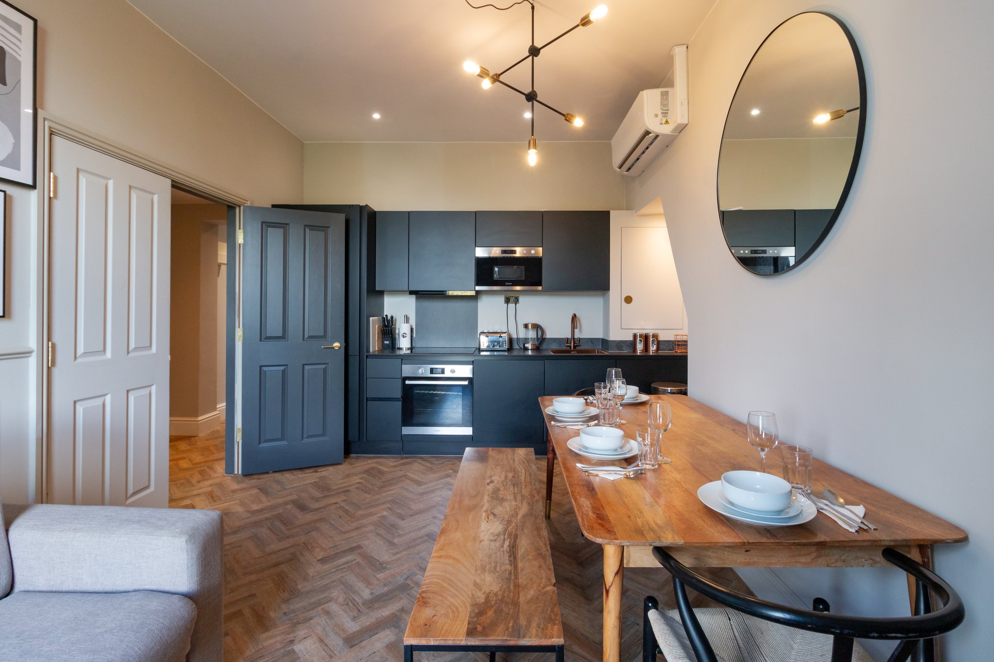 Three_Bed_Bunk_Apartment_Kitchen_S