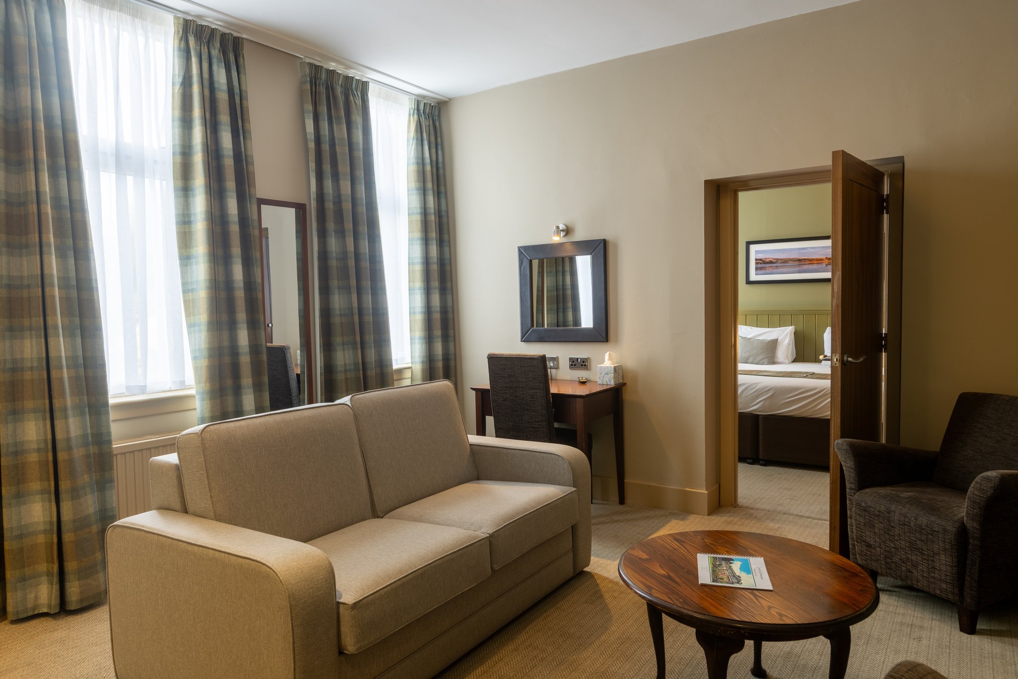Glen_Fruin_Suite_(4)_S